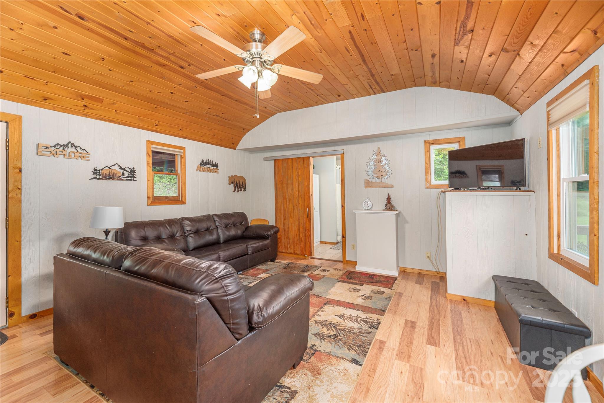 9781 Nc 209 Highway — Hot Springs