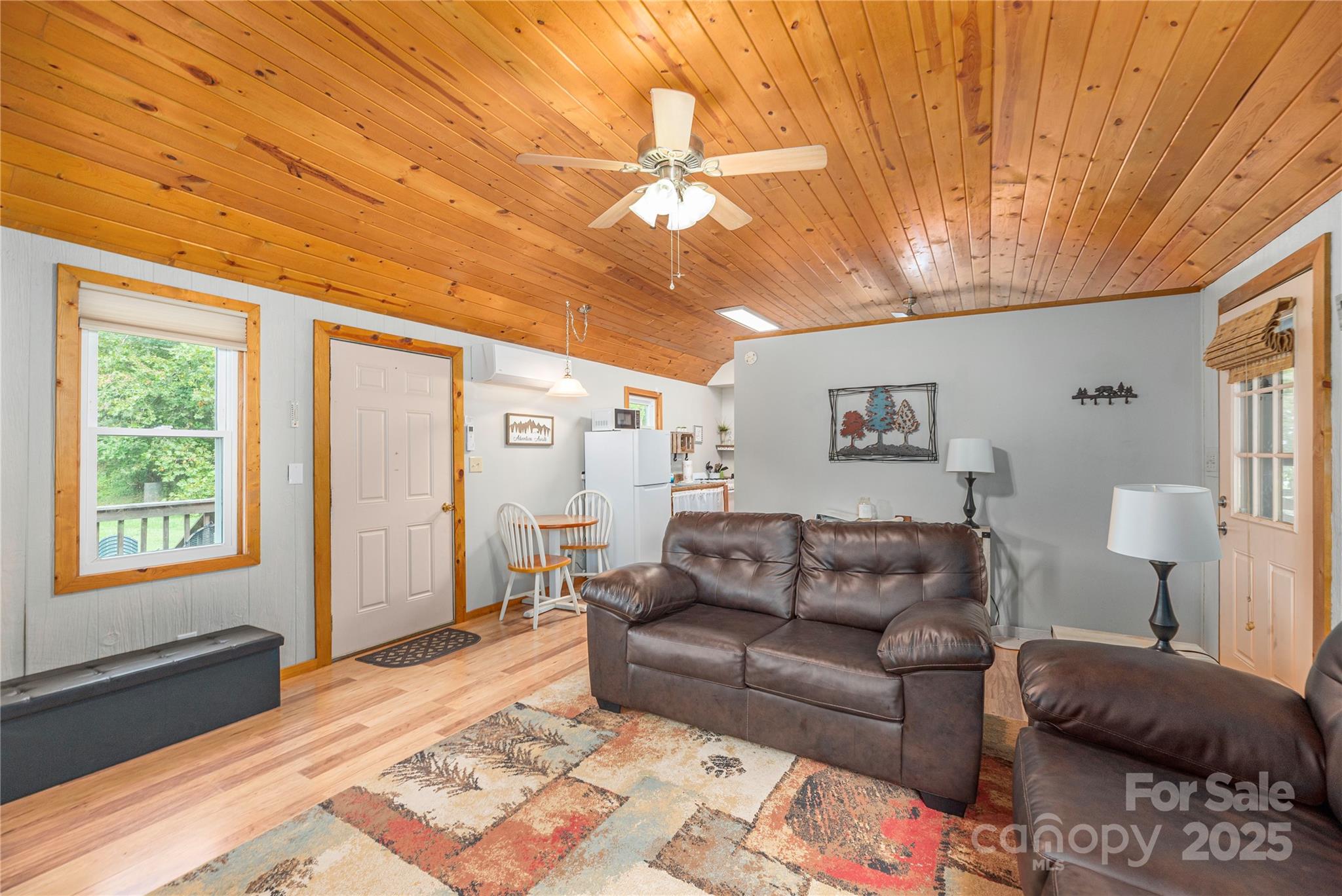9781 Nc 209 Highway — Hot Springs