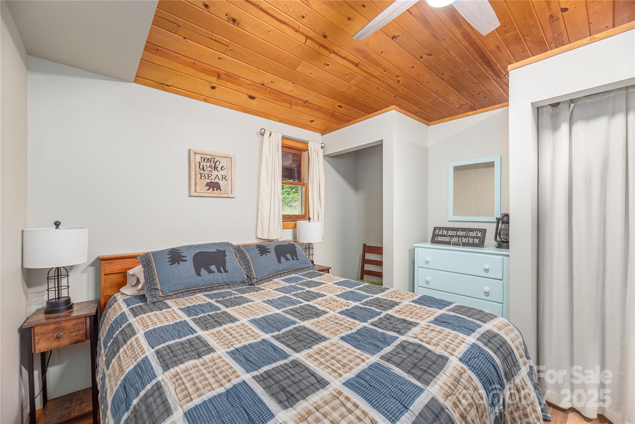 9781 Nc 209 Highway — Hot Springs