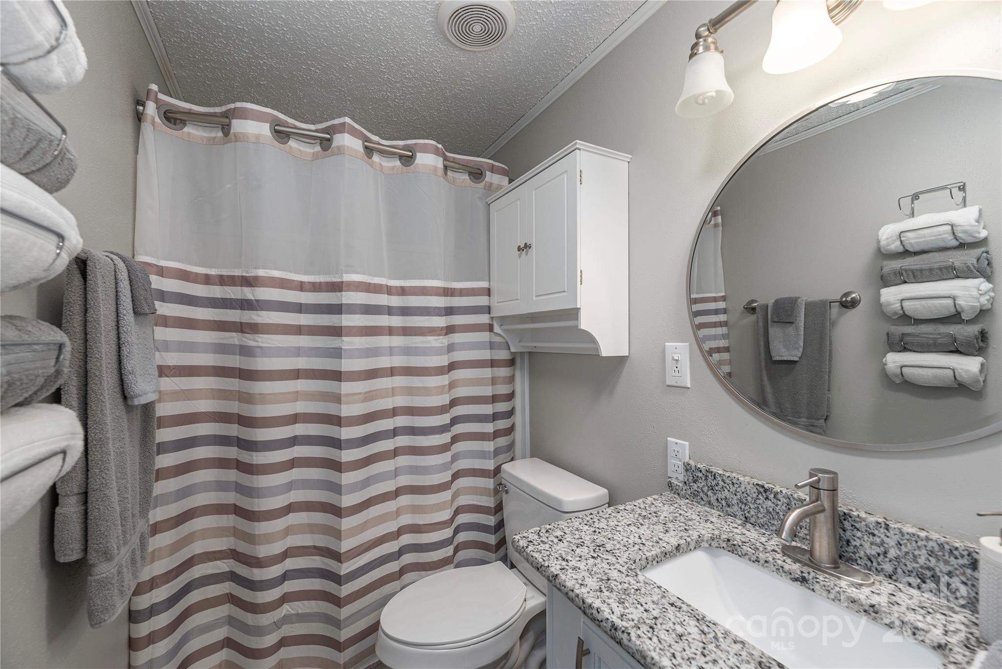 9781 Nc 209 Highway — Hot Springs