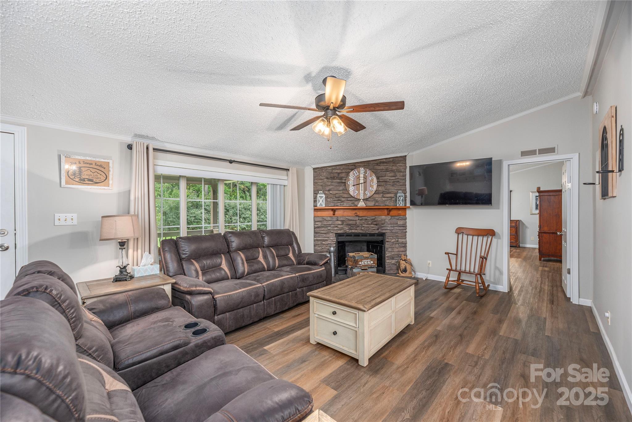 9781 Nc 209 Highway — Hot Springs