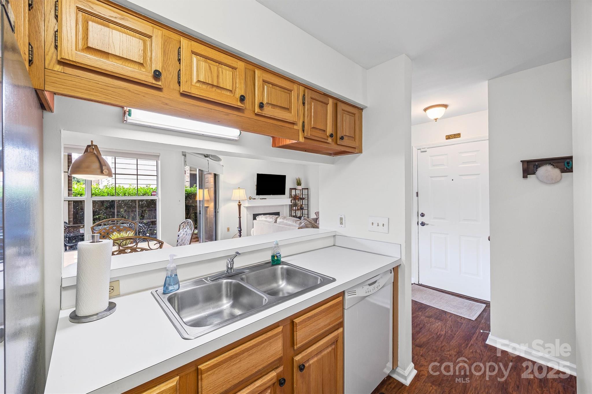 5003 Sharon Road #K — Charlotte