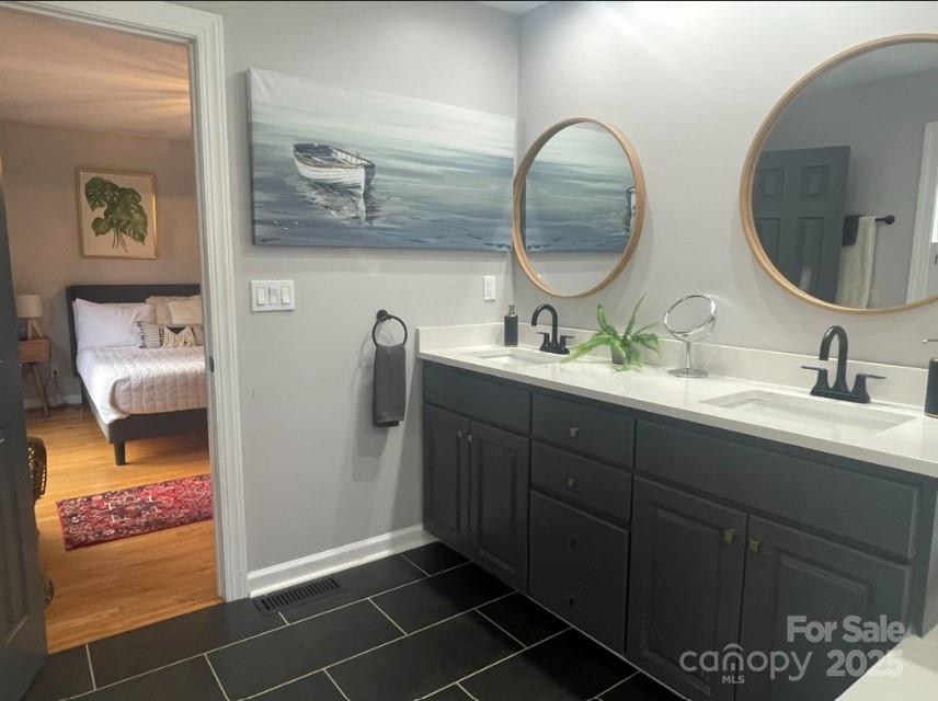 555 Laurel Cove Road — Statesville