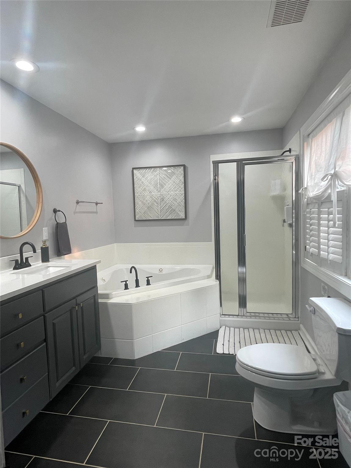 555 Laurel Cove Road — Statesville