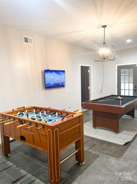 555 Laurel Cove Road — Statesville