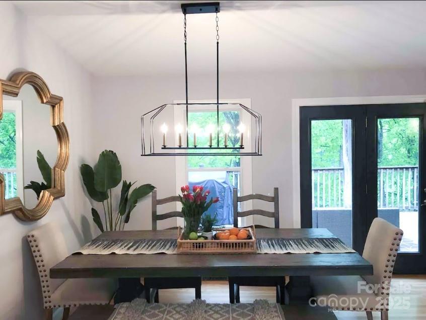 555 Laurel Cove Road — Statesville