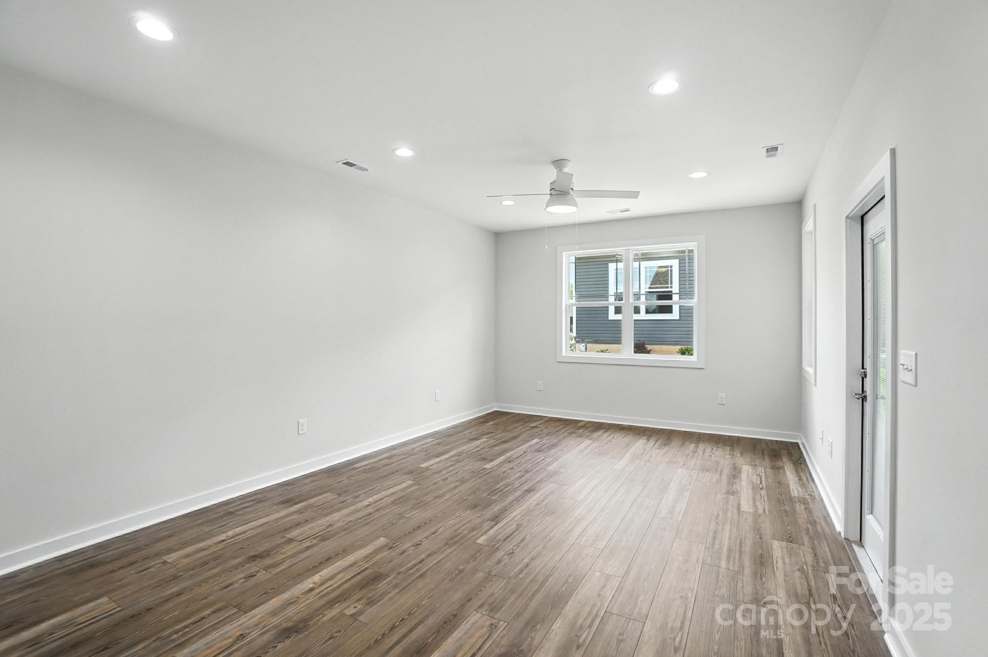 1530 29th Street SE — Hickory