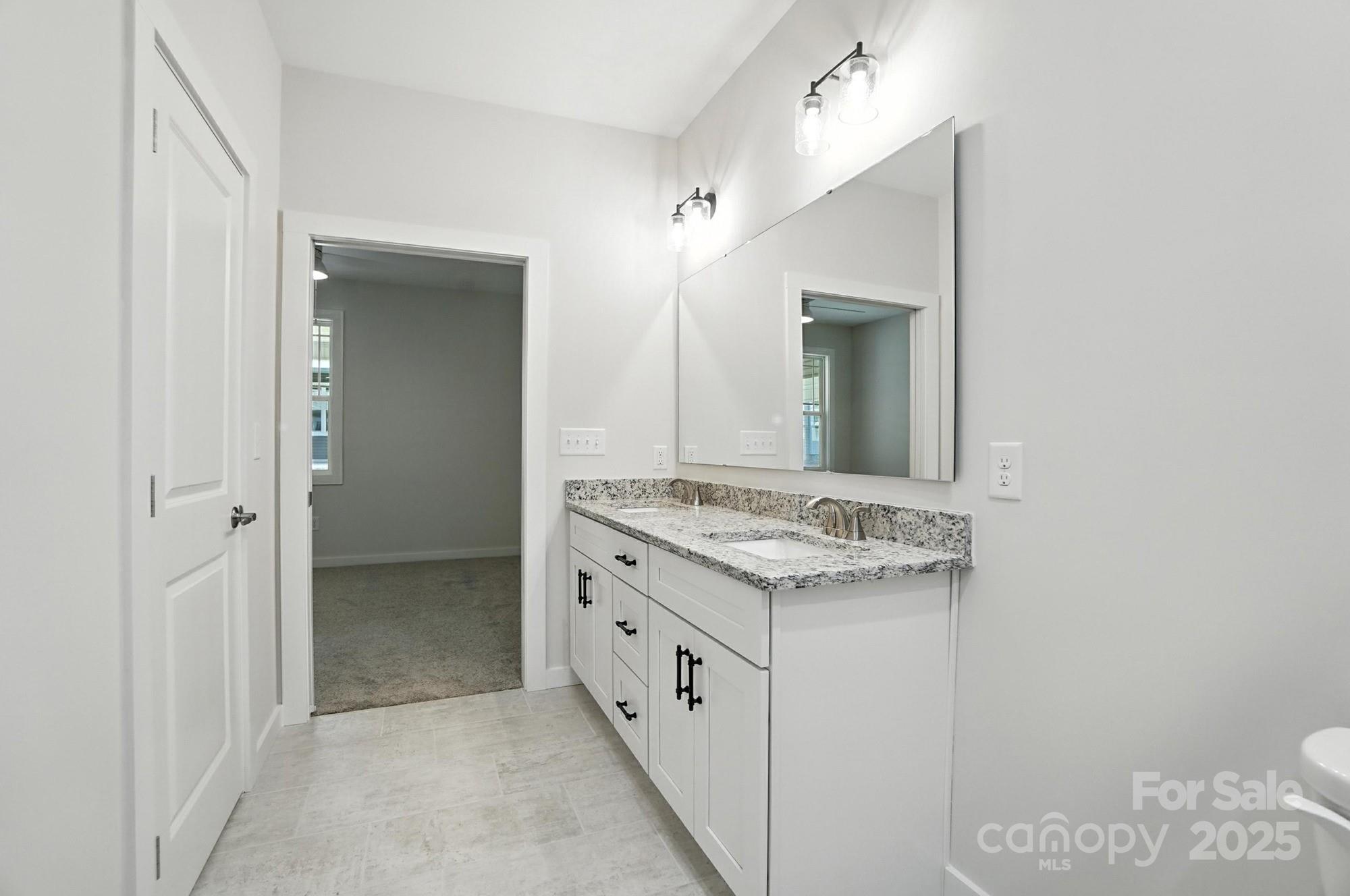 1530 29th Street SE — Hickory