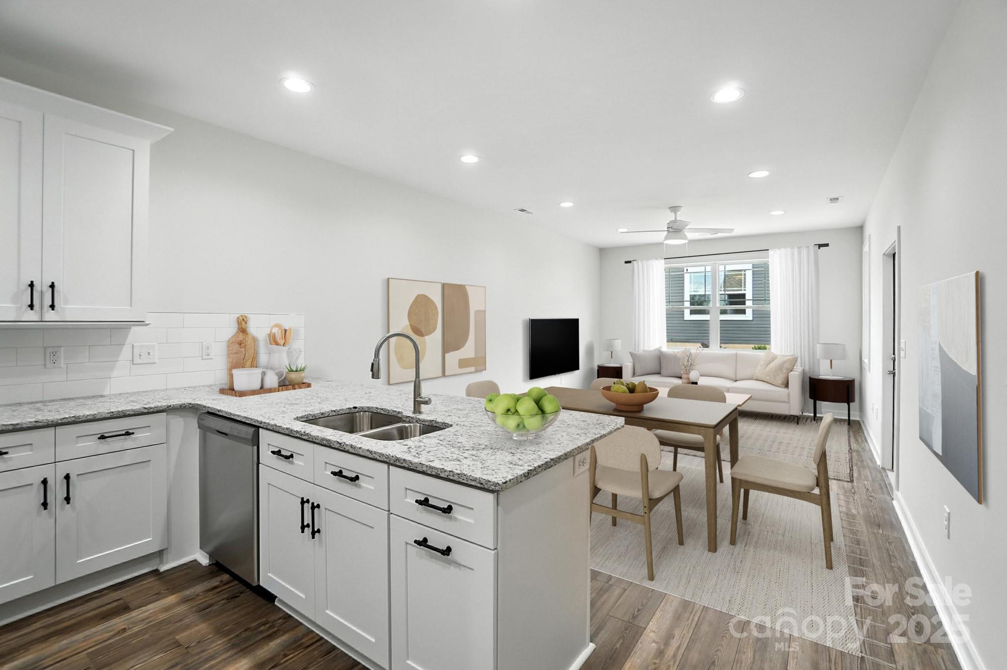 1530 29th Street SE — Hickory