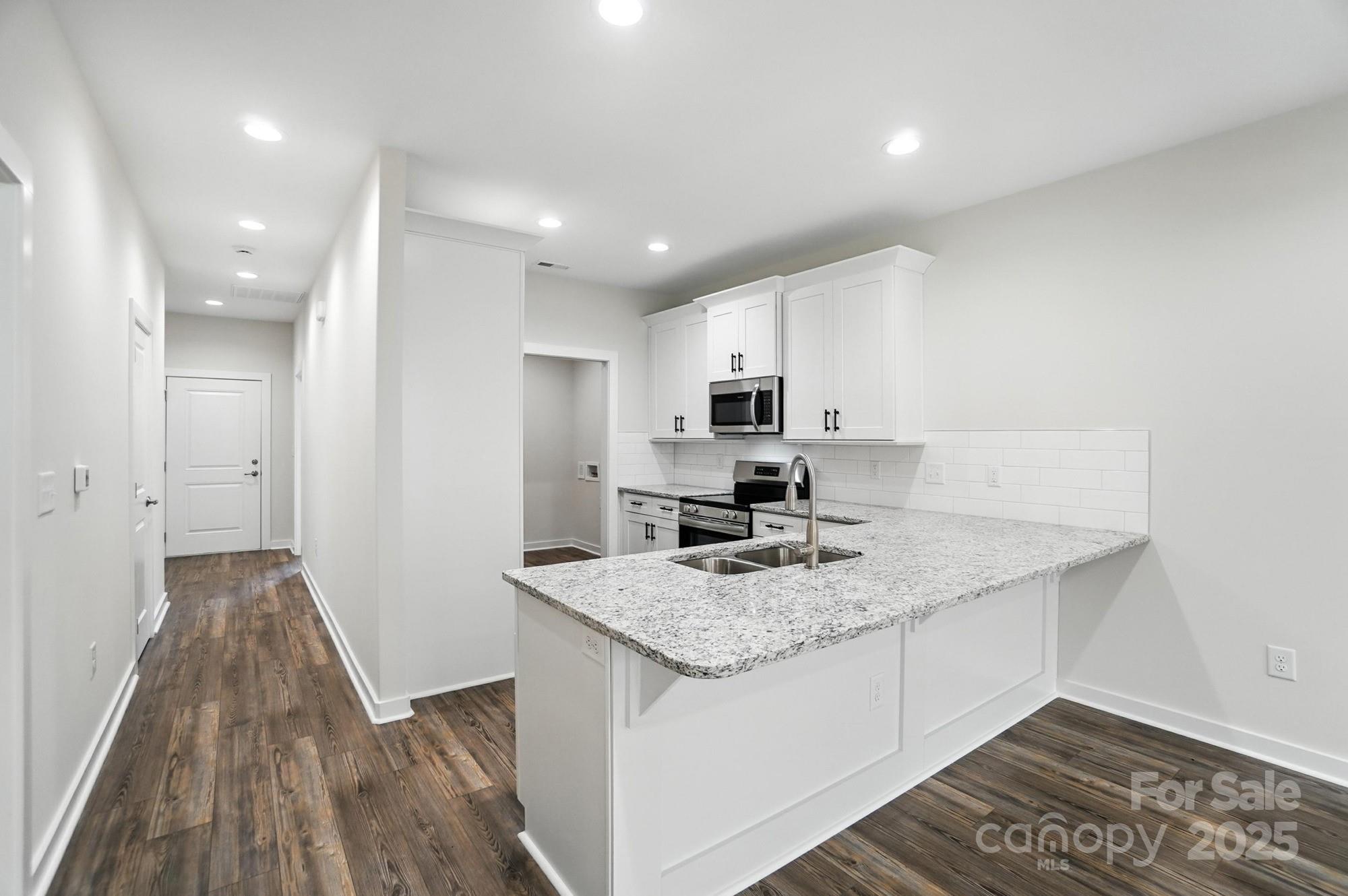 1530 29th Street SE — Hickory