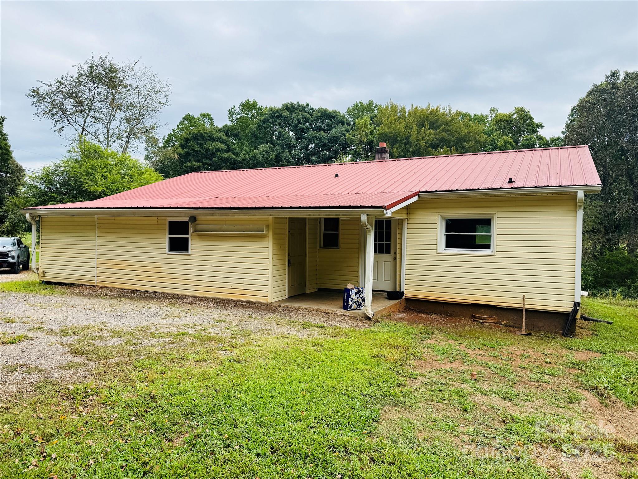 126 Penguin Lane — Statesville