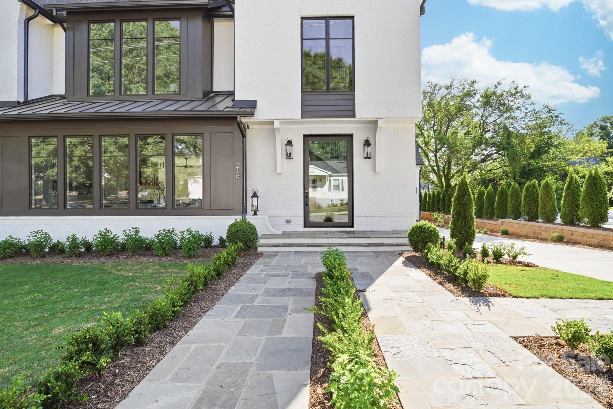216 Walnut Street — Davidson