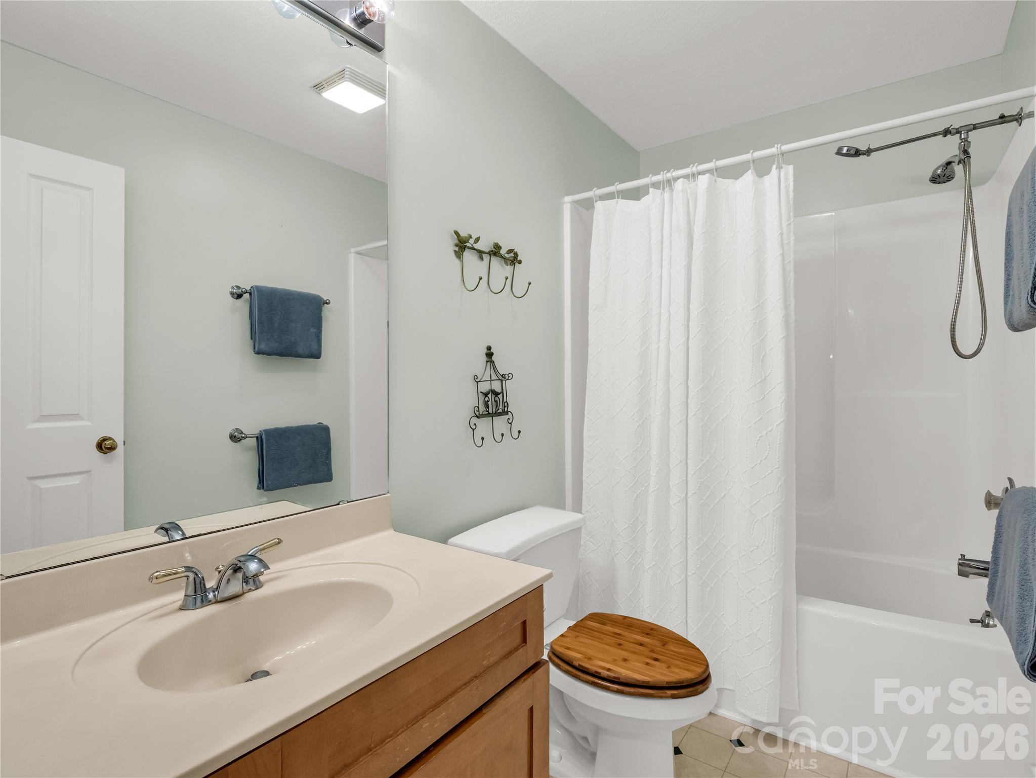 142 Winterview Trail — Hendersonville