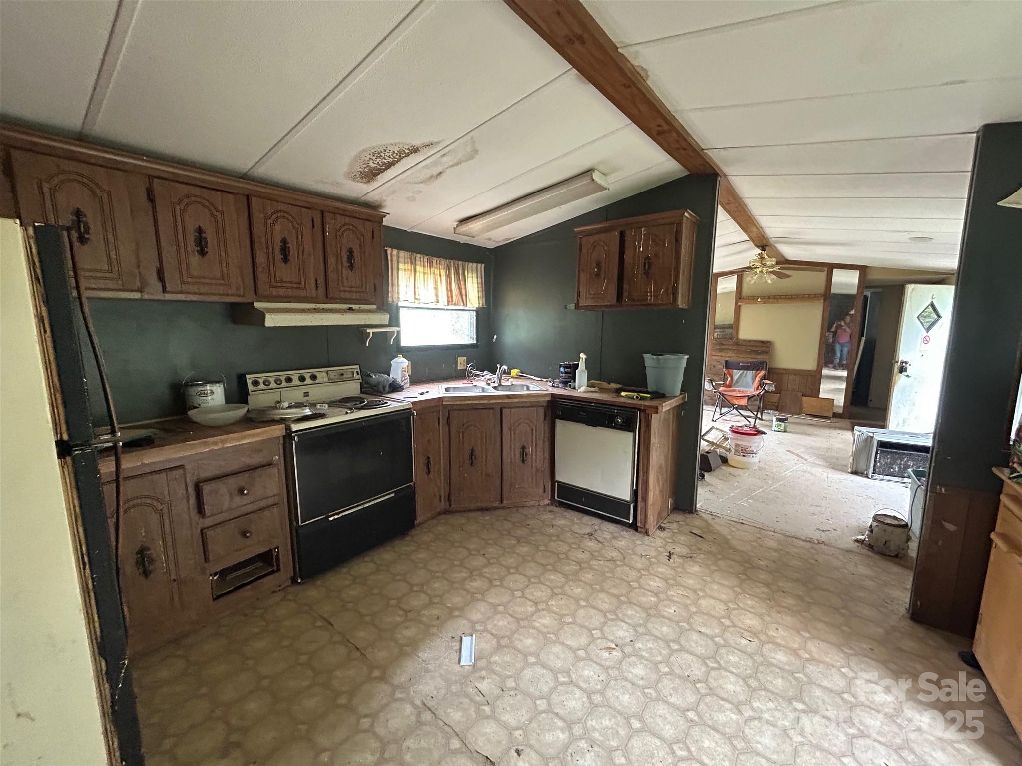 3485 Cedar Circle Road — Lancaster