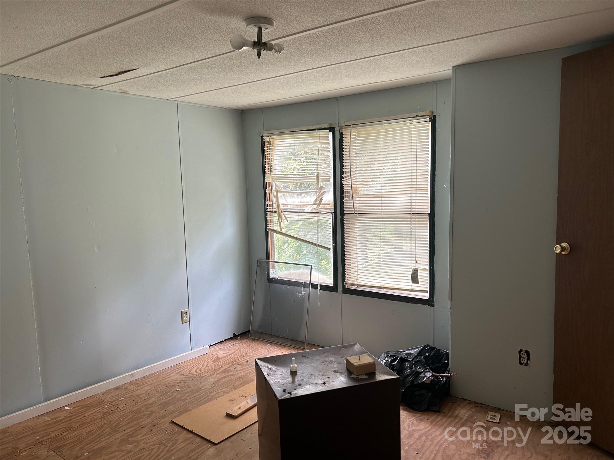 3485 Cedar Circle Road — Lancaster
