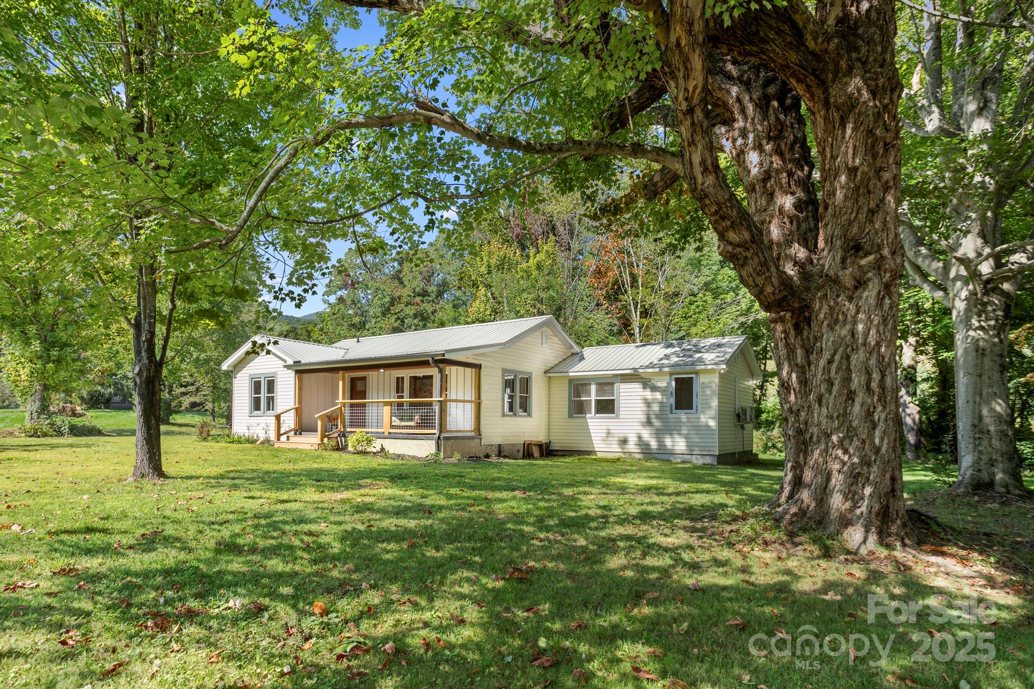 1808 Allens Creek Road — Waynesville