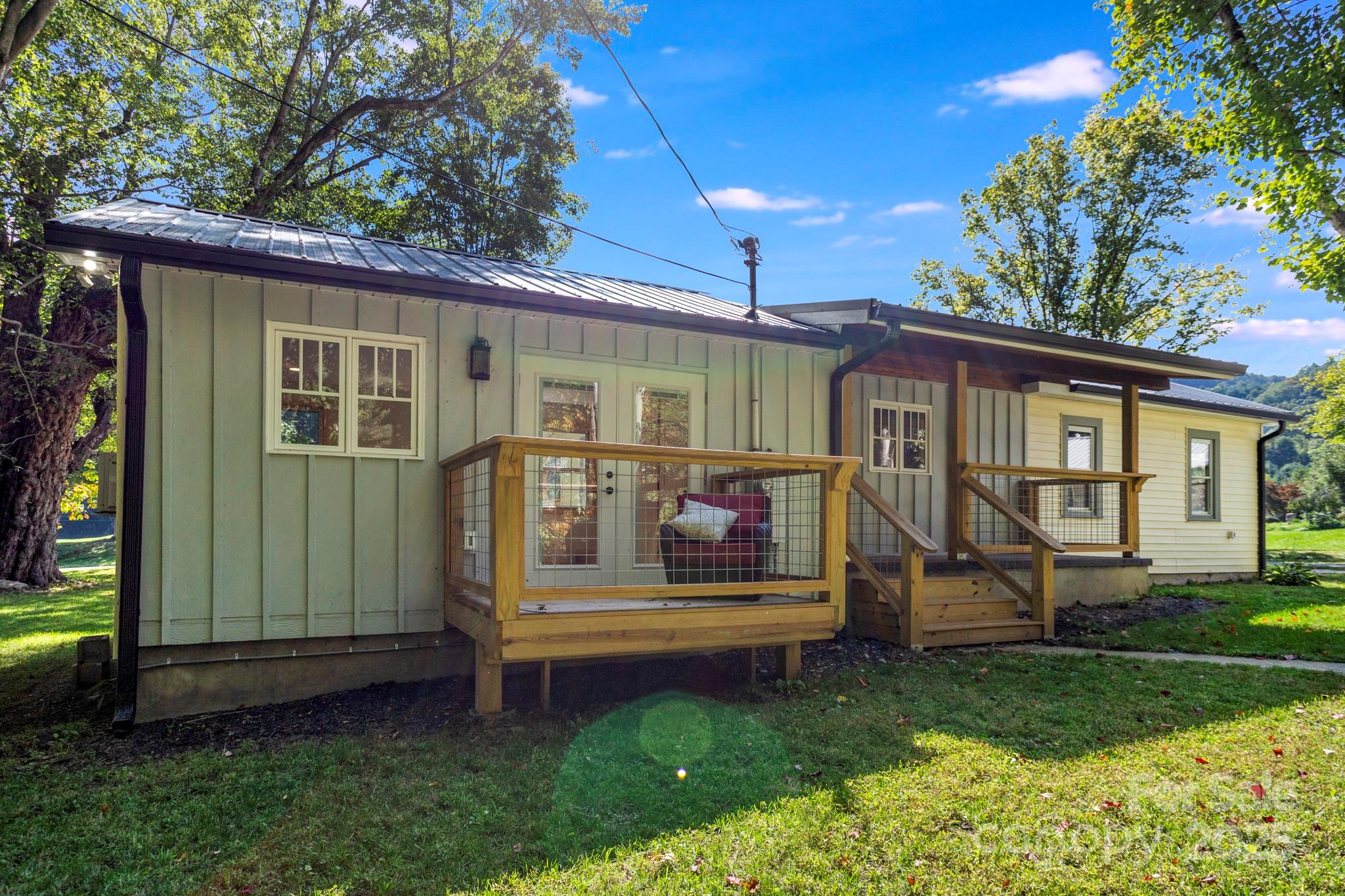 1808 Allens Creek Road — Waynesville