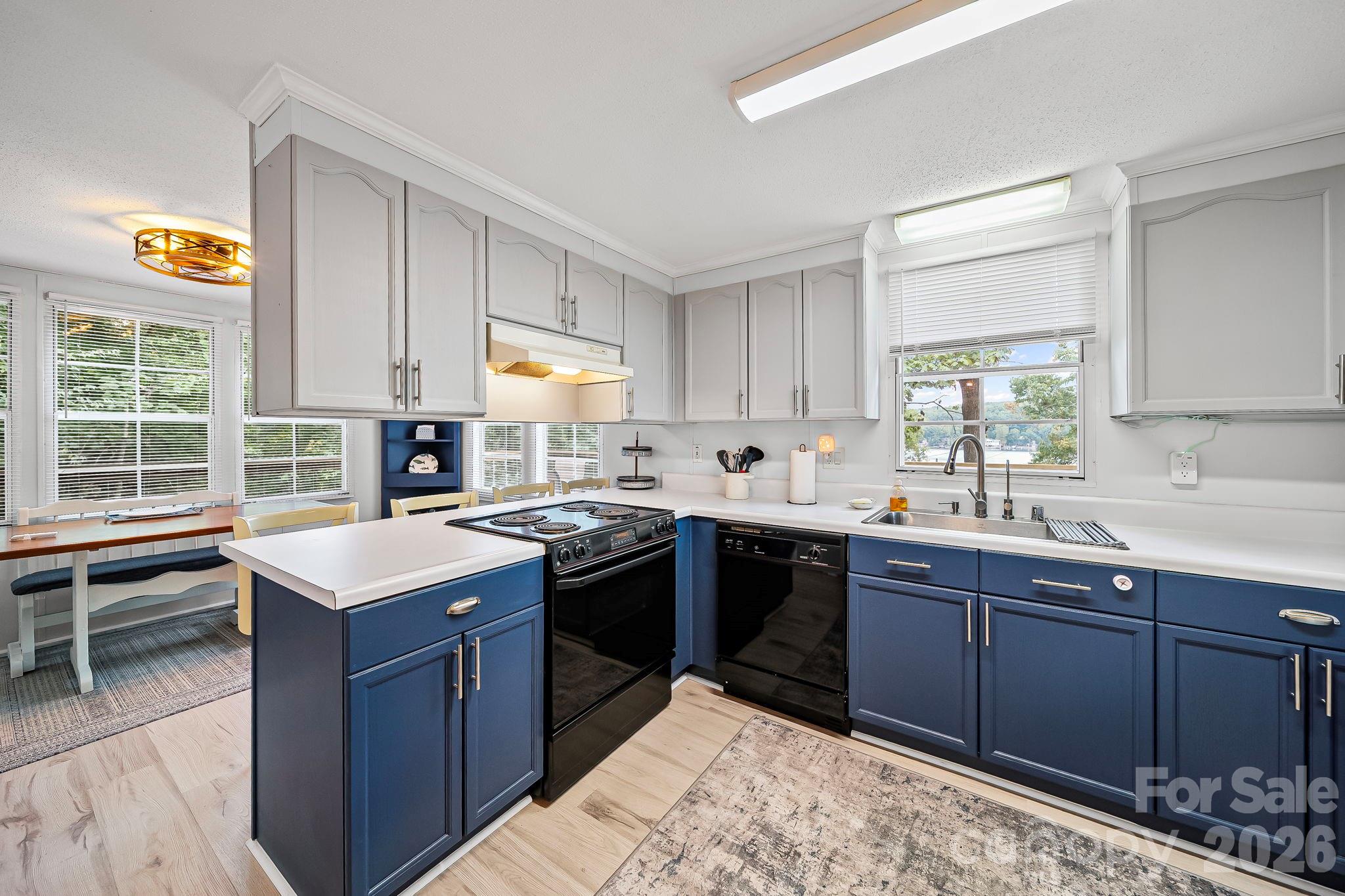1135 Pinehaven Drive — New London