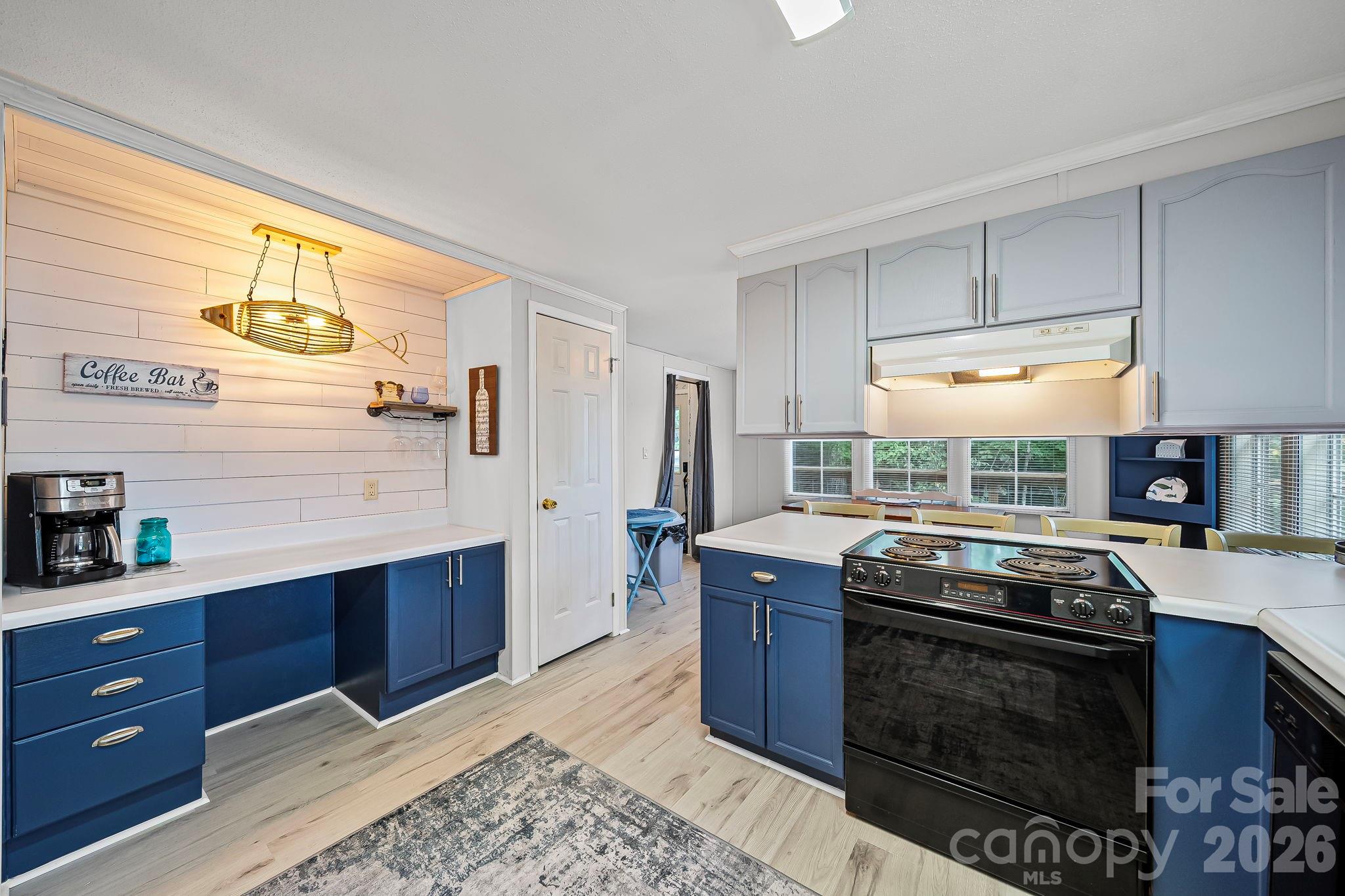 1135 Pinehaven Drive — New London