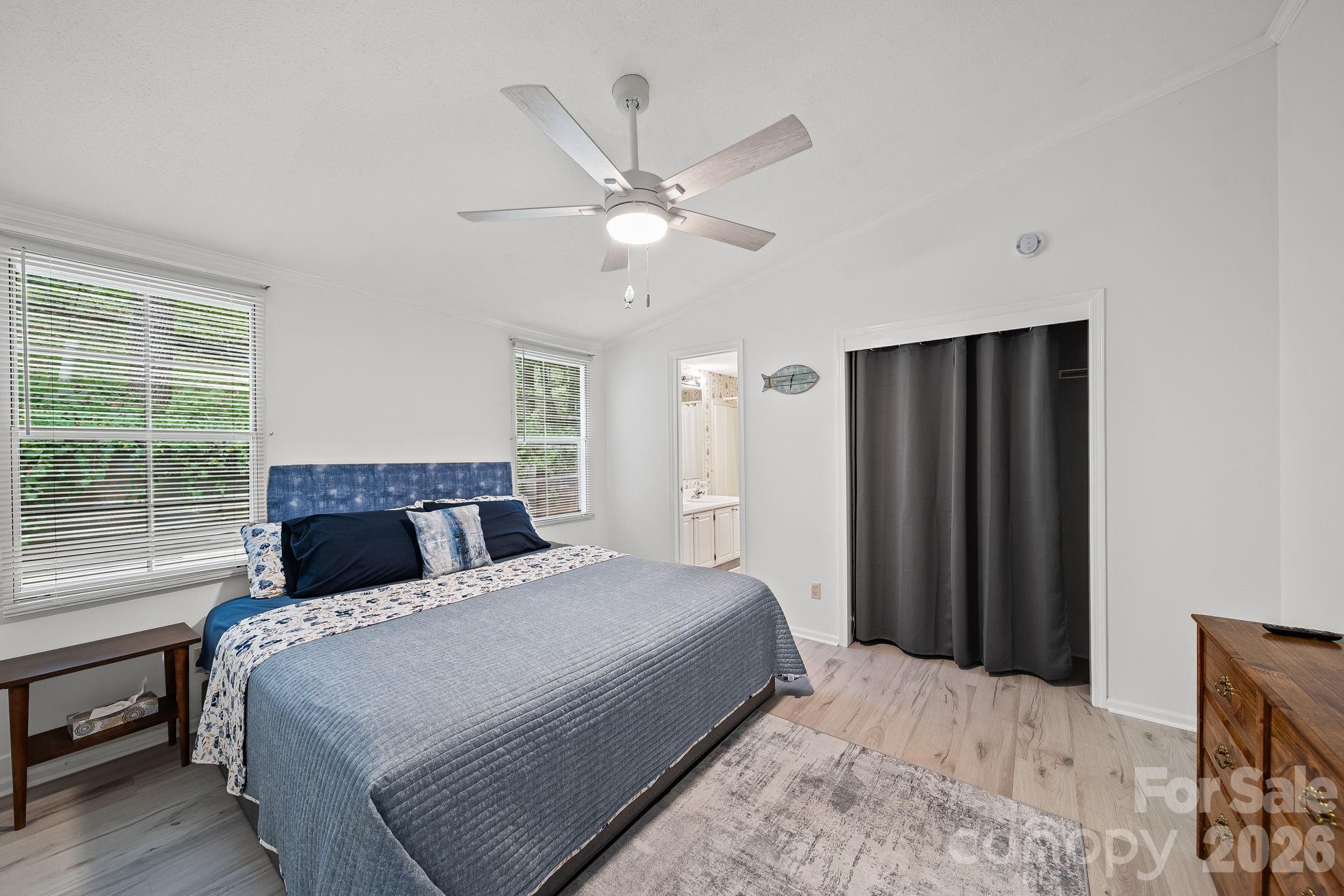 1135 Pinehaven Drive — New London