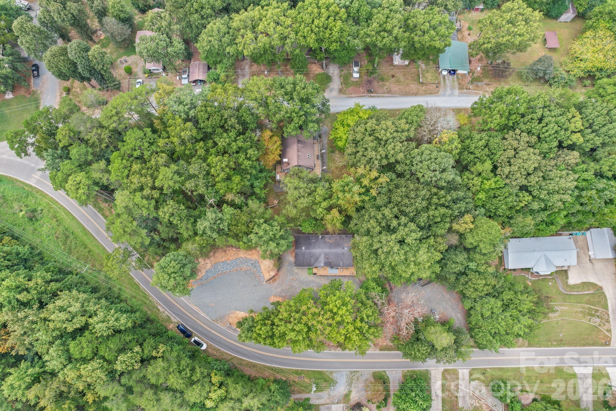 1135 Pinehaven Drive — New London