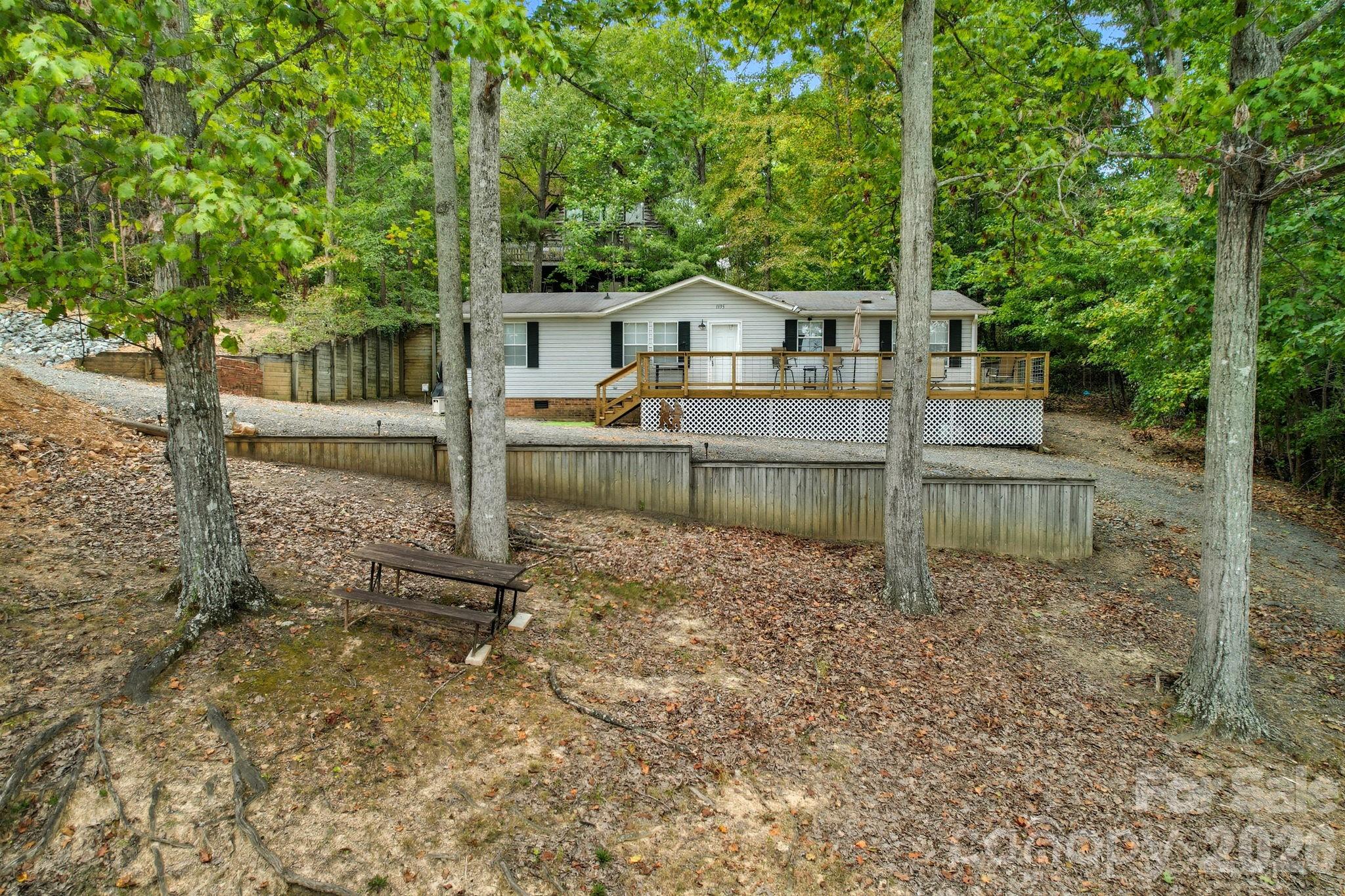 1135 Pinehaven Drive — New London