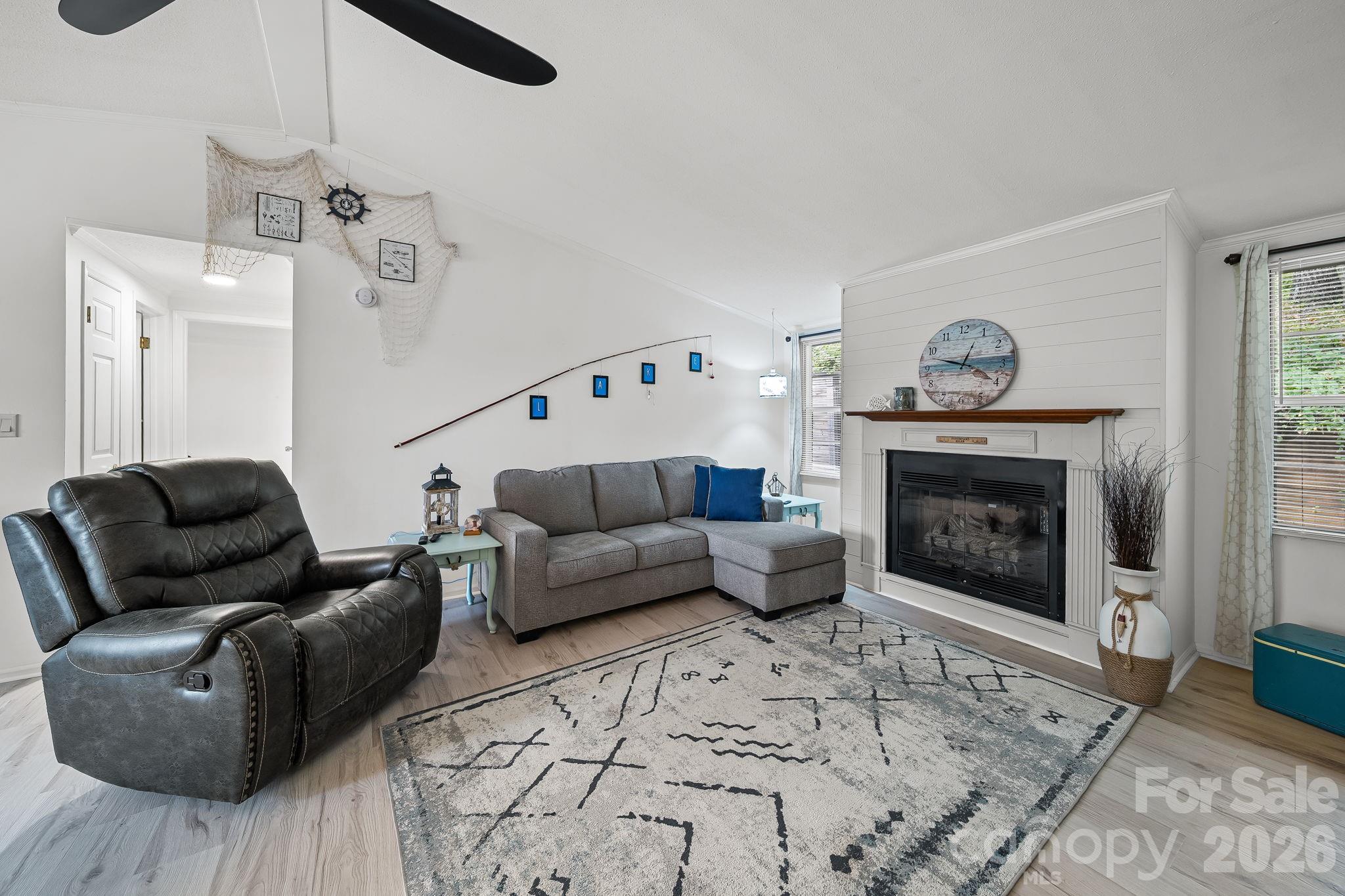 1135 Pinehaven Drive — New London