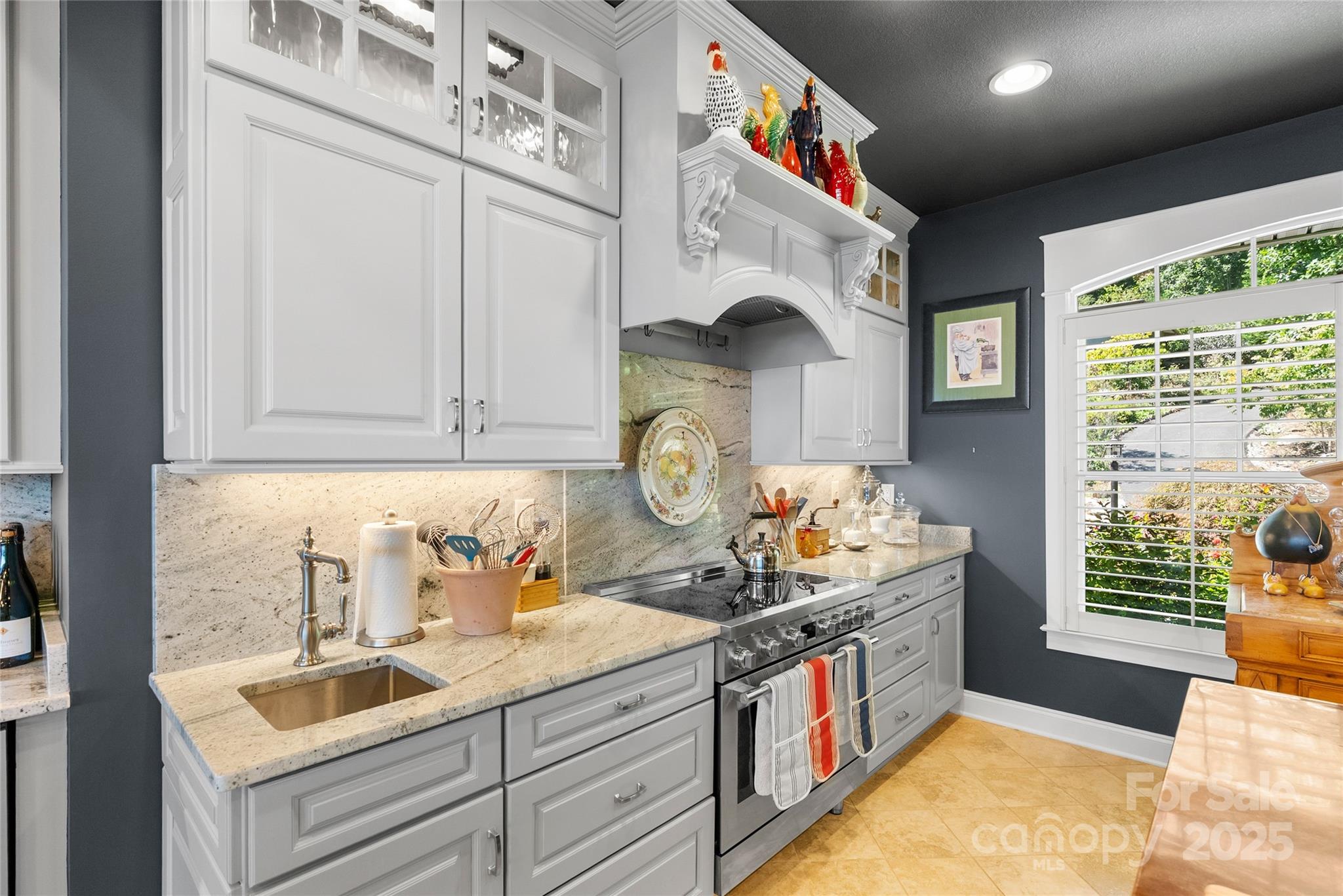 159 Alta Circle — Hendersonville