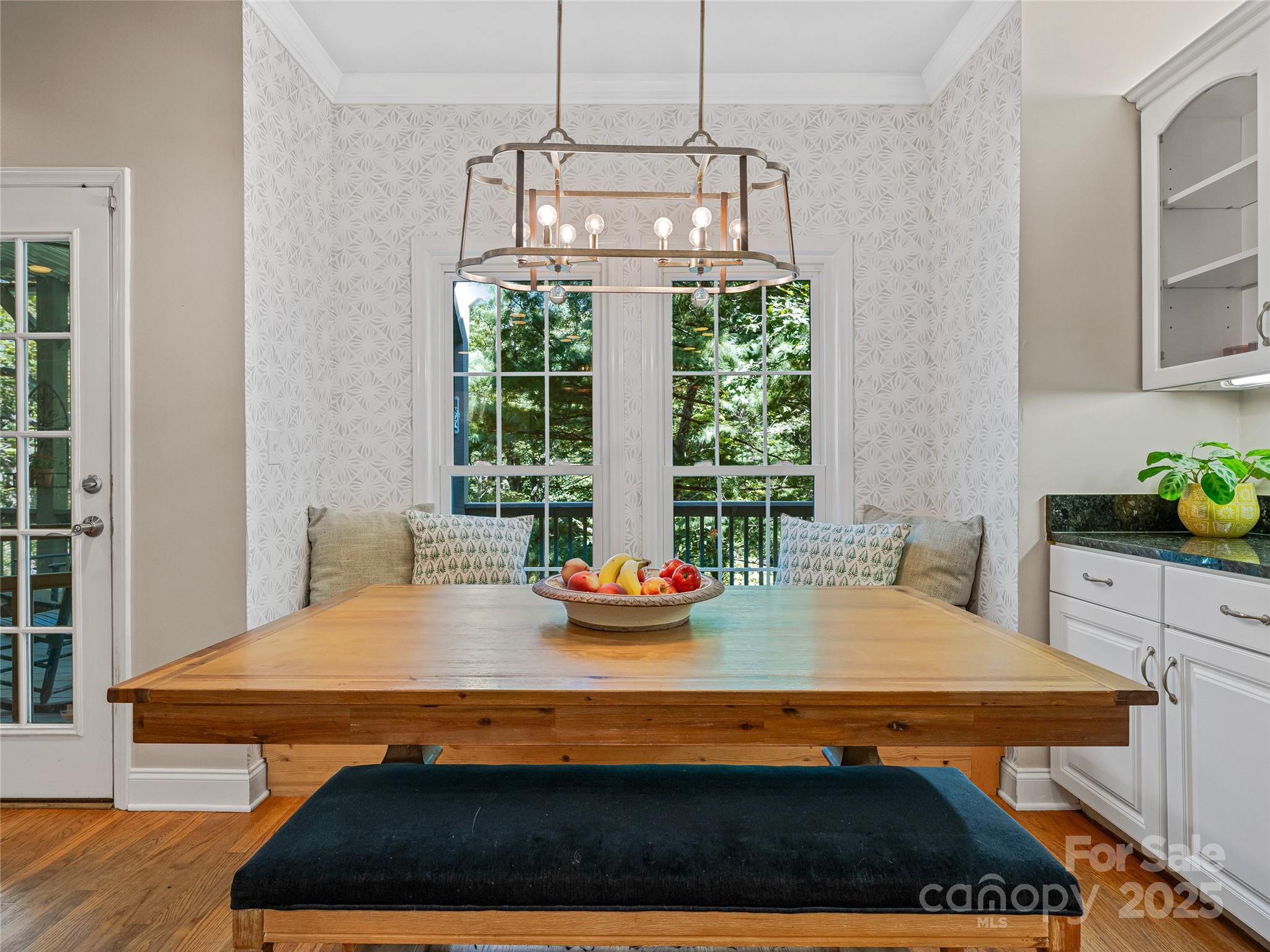 113 Ballantree Drive — Asheville