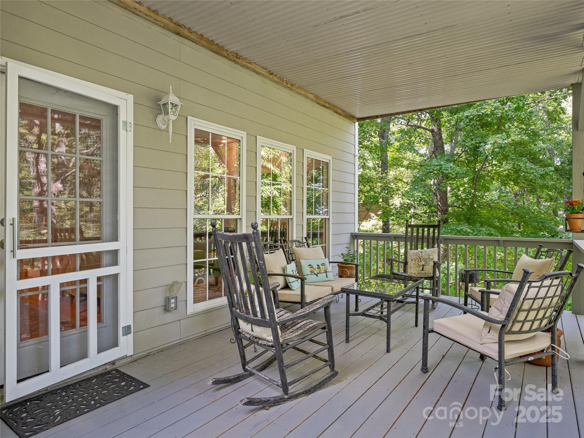 113 Ballantree Drive — Asheville