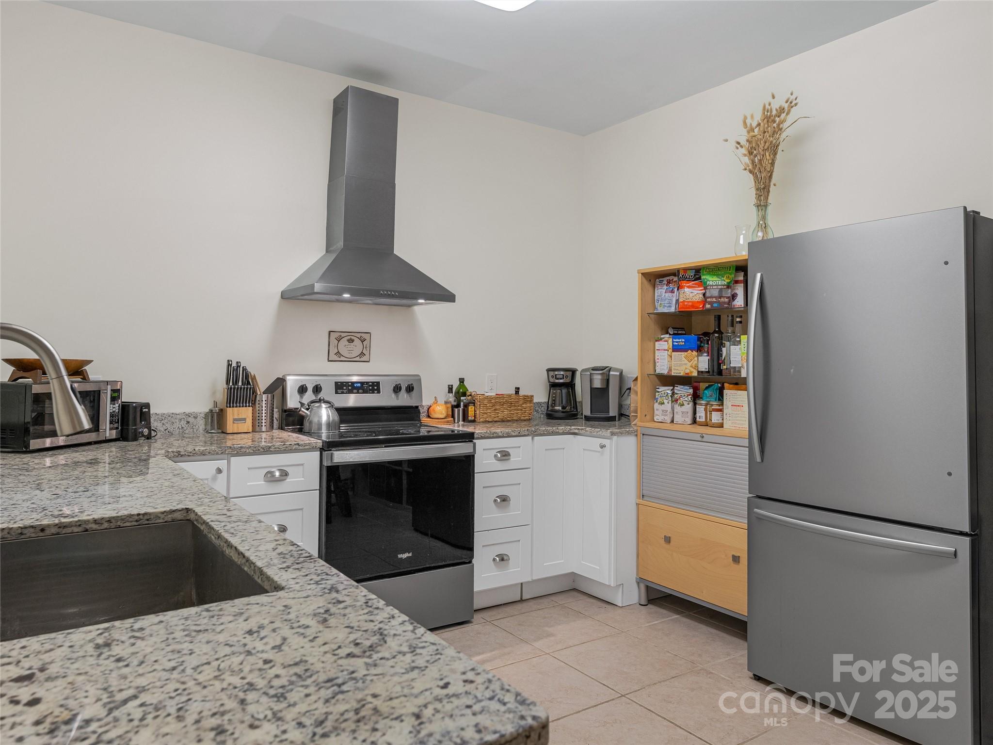 113 Ballantree Drive — Asheville