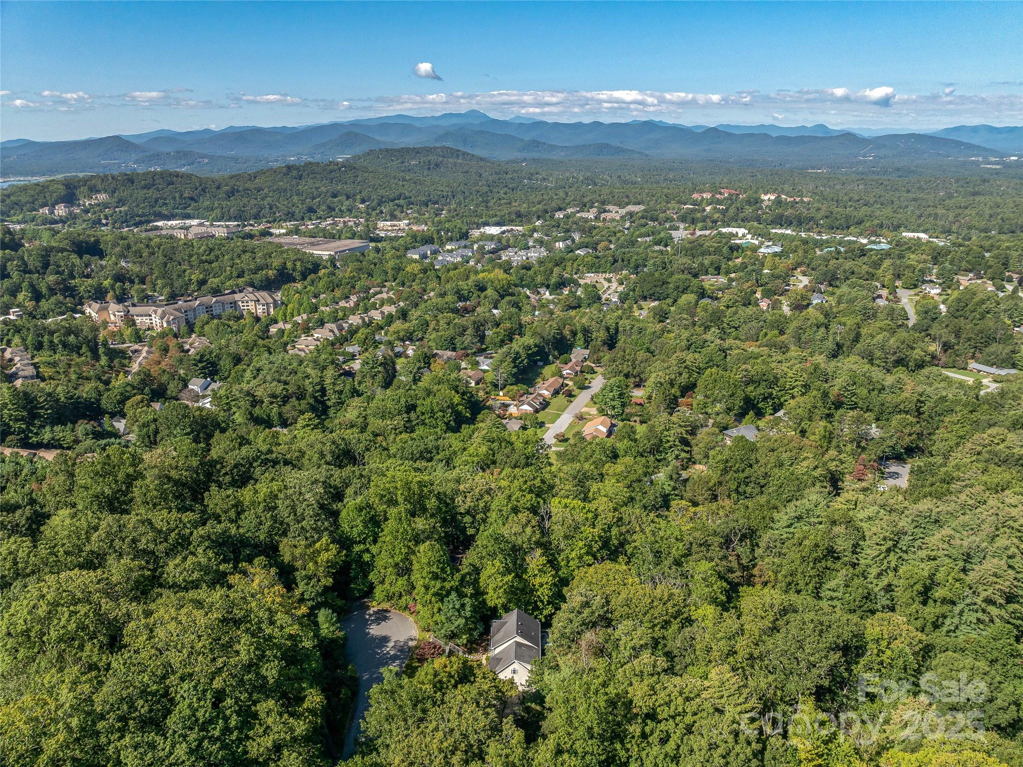 113 Ballantree Drive — Asheville