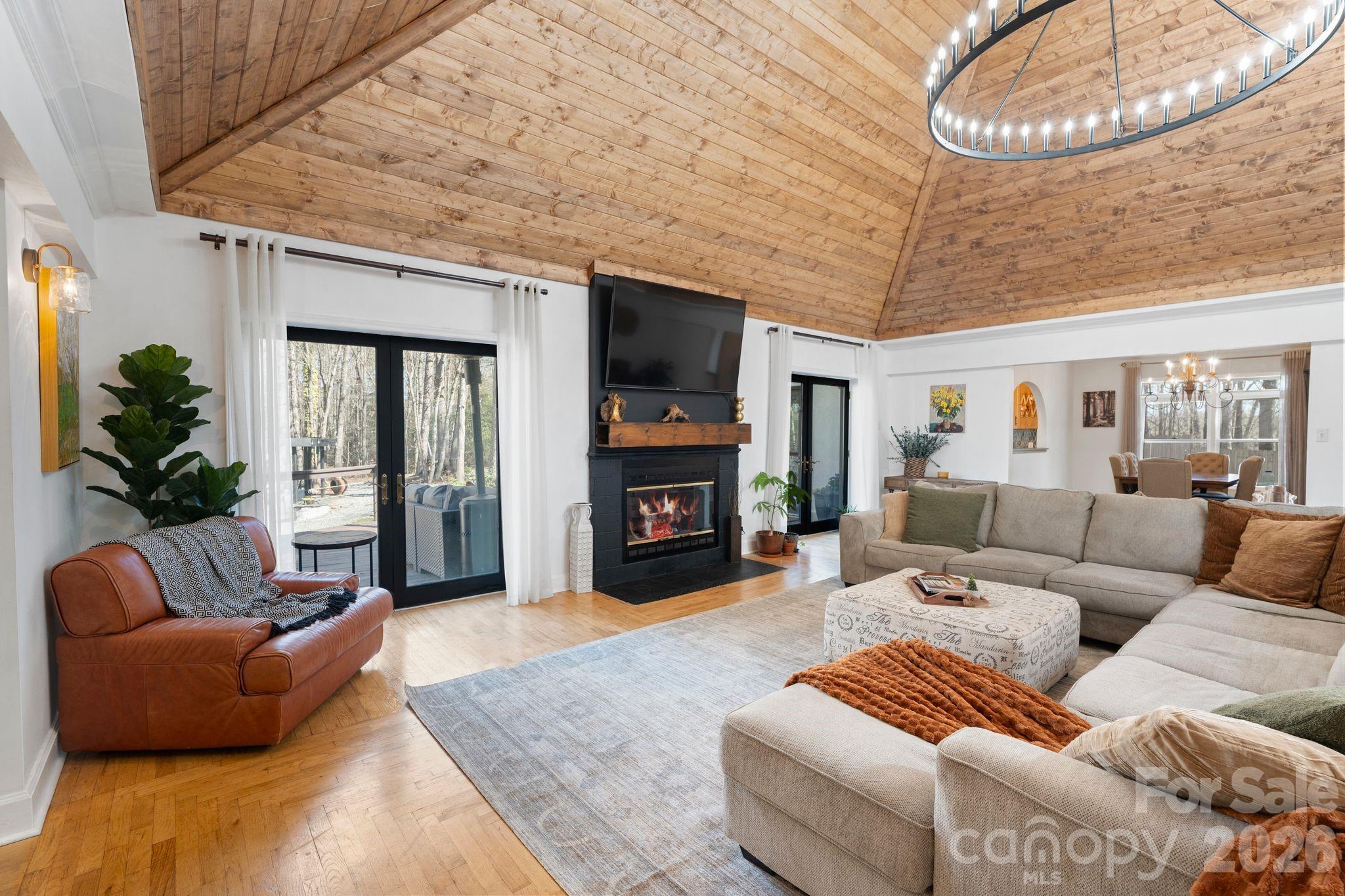 214 Ridgeway Drive — Taylorsville