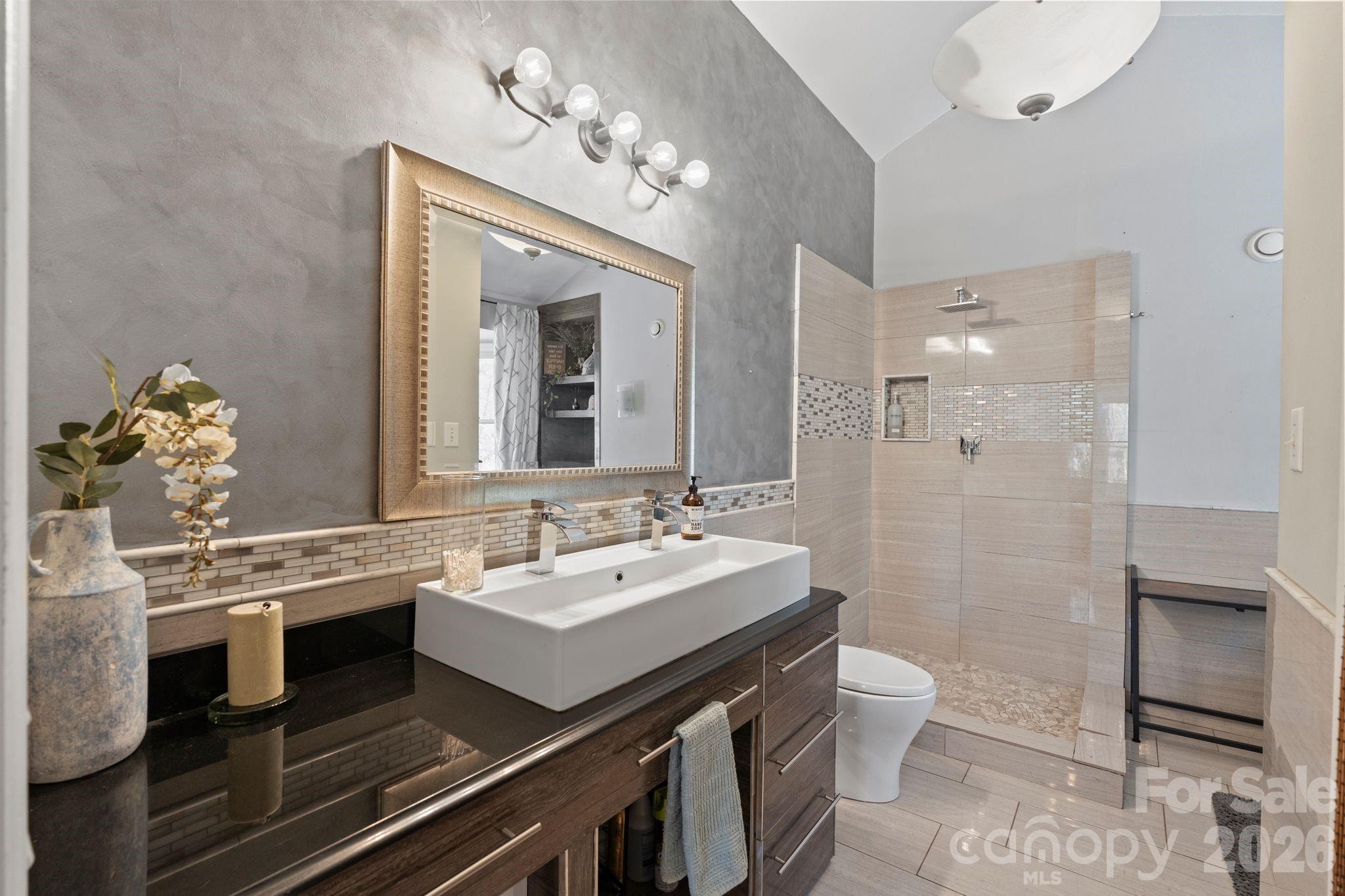 214 Ridgeway Drive — Taylorsville
