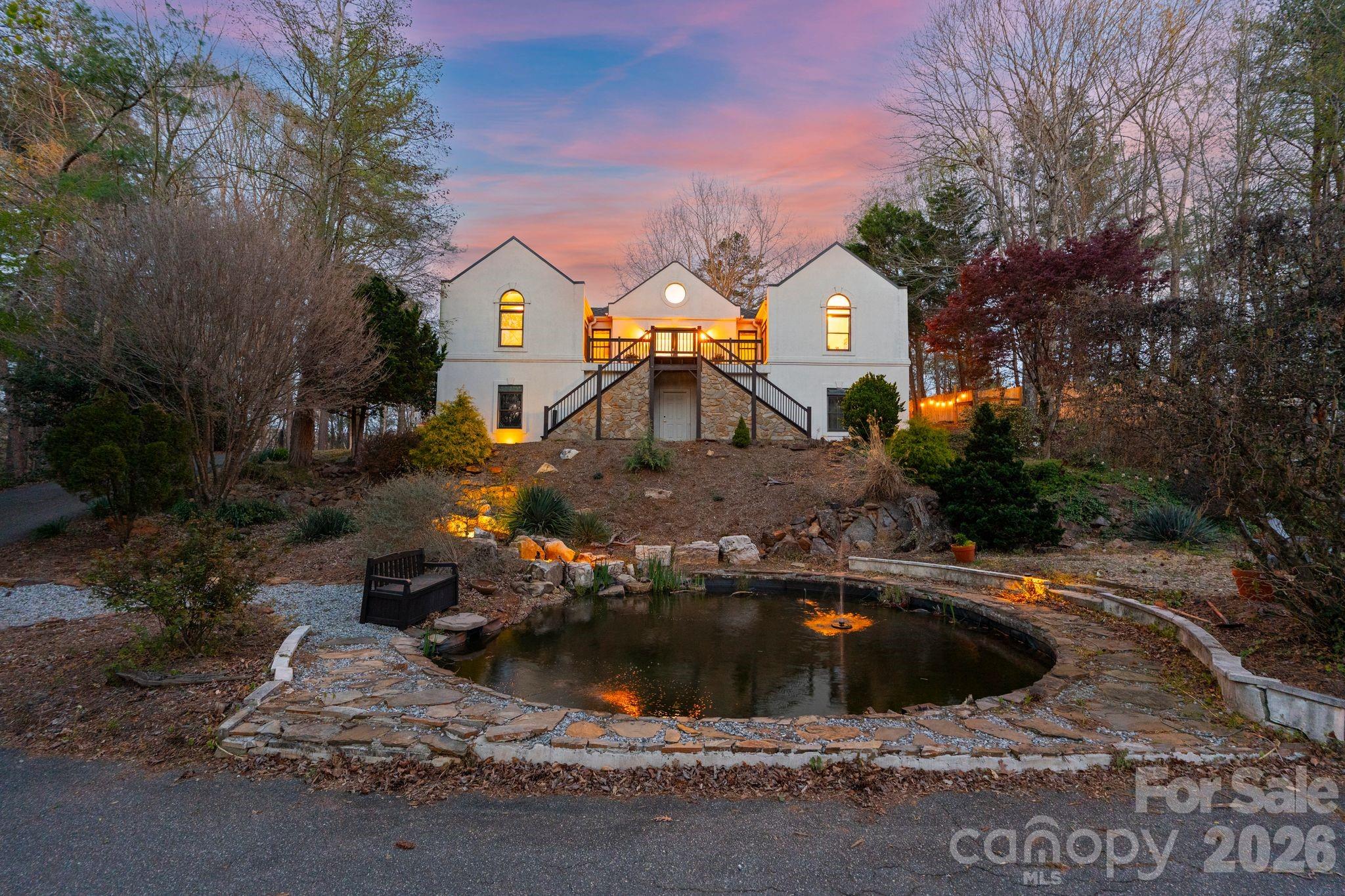 214 Ridgeway Drive — Taylorsville