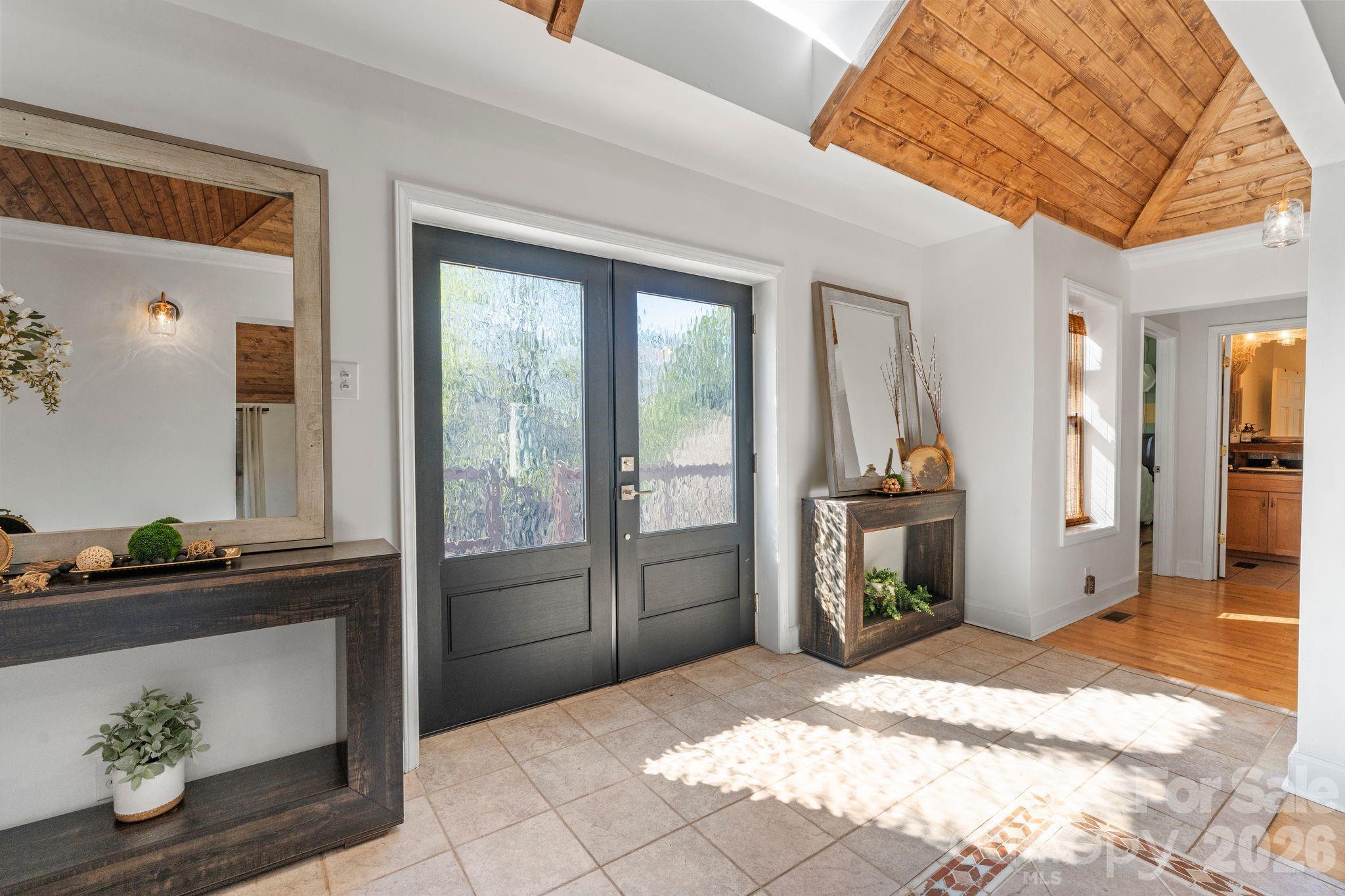 214 Ridgeway Drive — Taylorsville