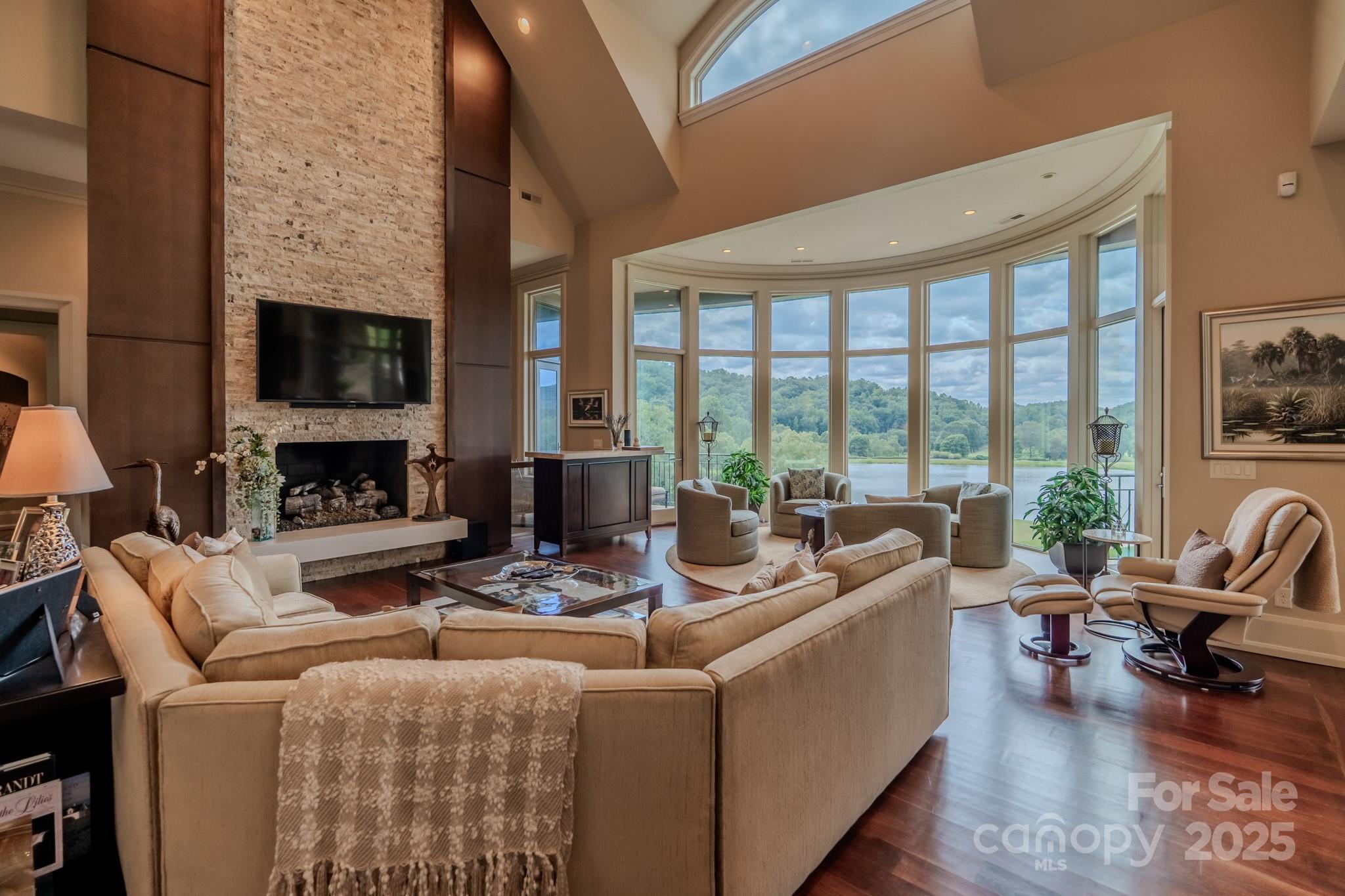 15 Water View Court — Travelers Rest