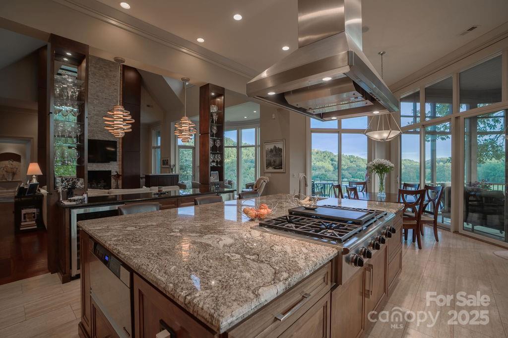 15 Water View Court — Travelers Rest