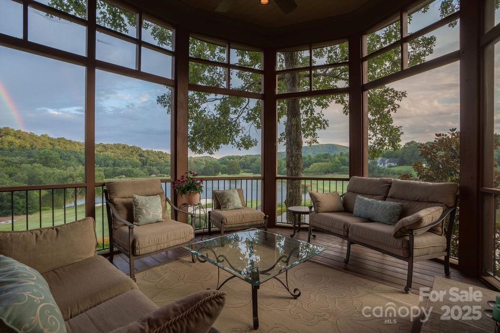 15 Water View Court — Travelers Rest