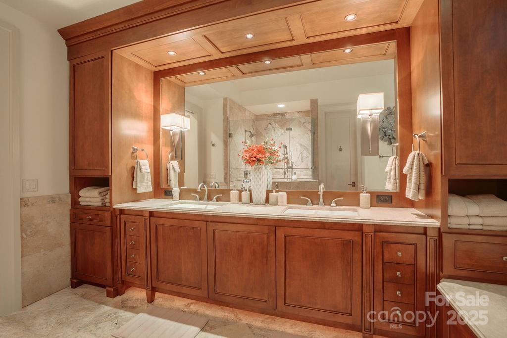 15 Water View Court — Travelers Rest