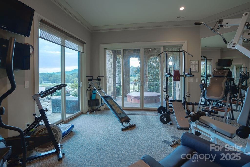 15 Water View Court — Travelers Rest