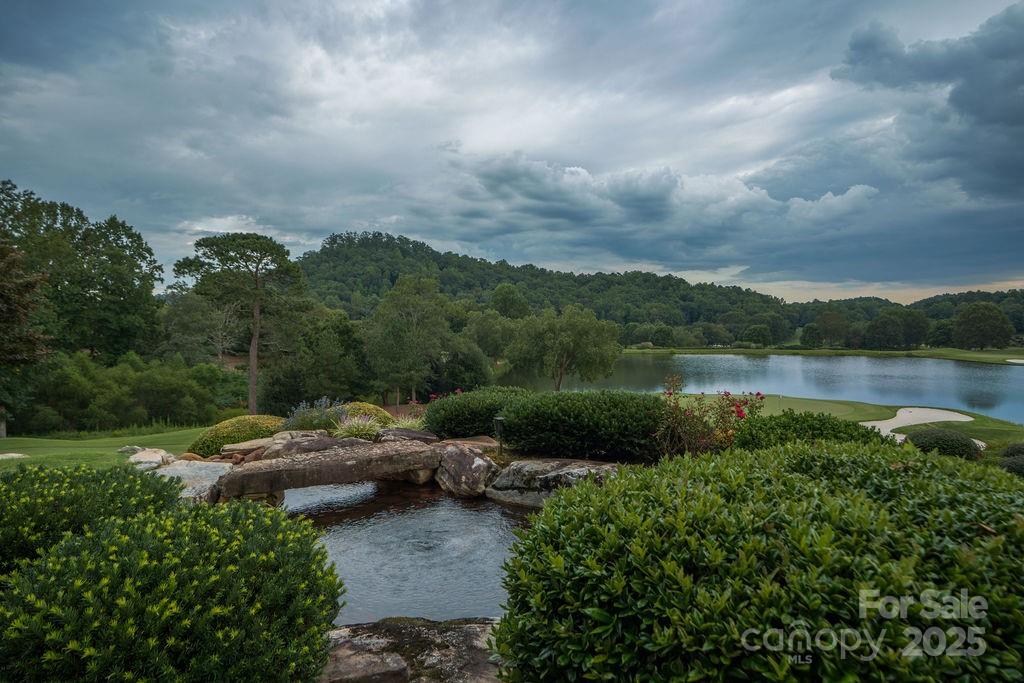 15 Water View Court — Travelers Rest