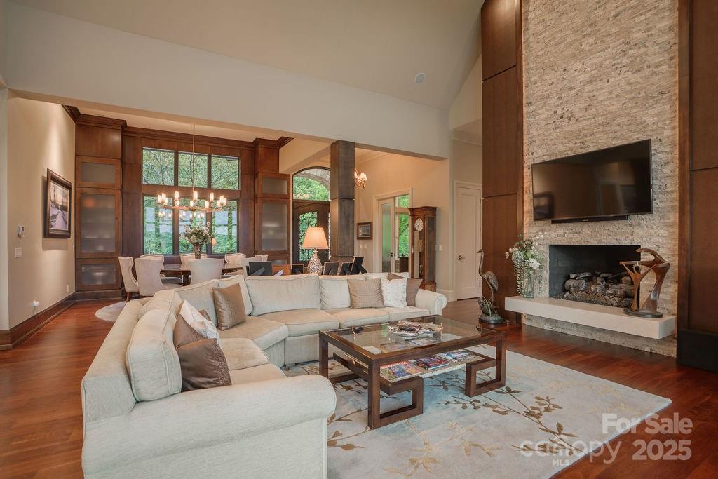 15 Water View Court — Travelers Rest