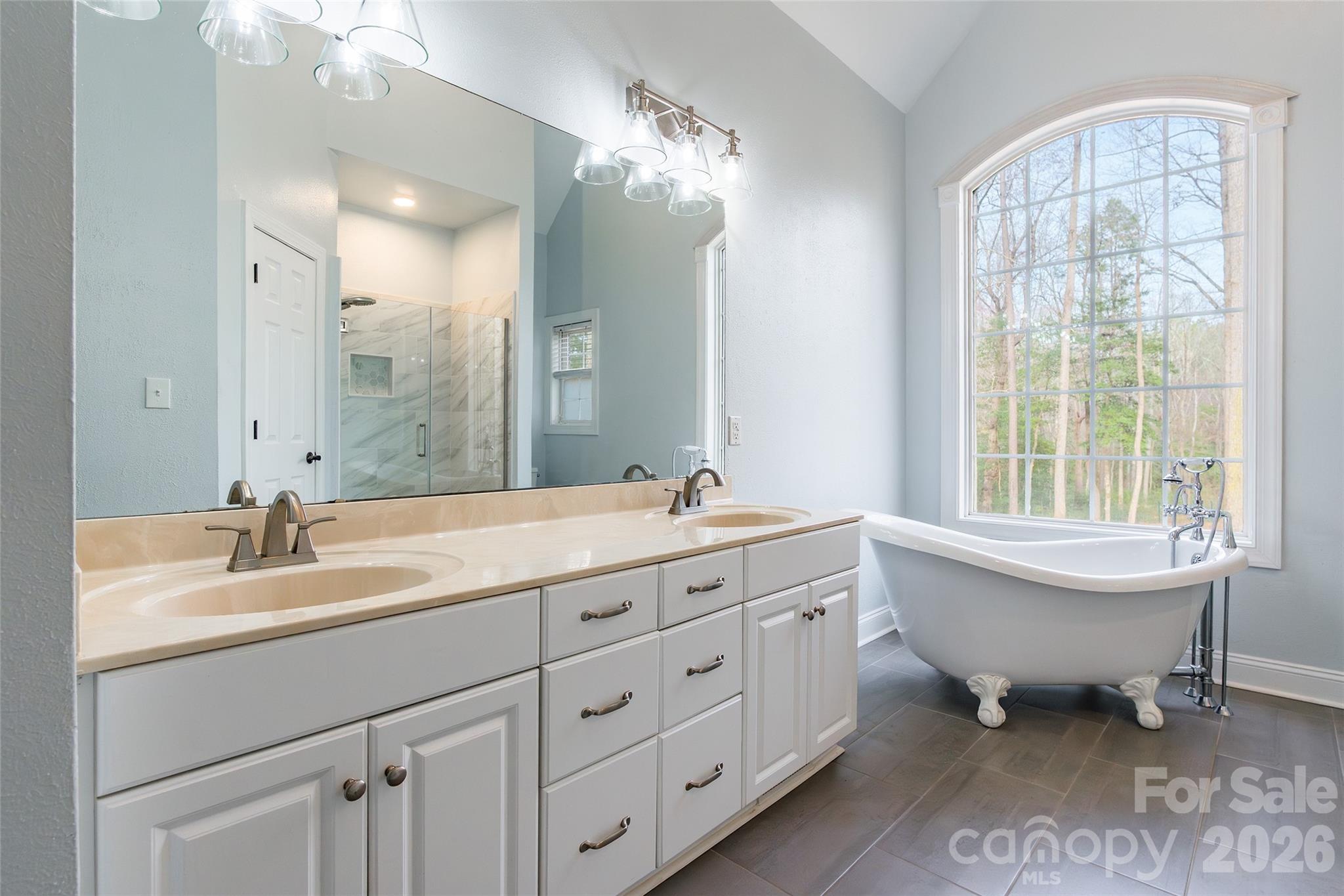321 Forbes Court — Clover