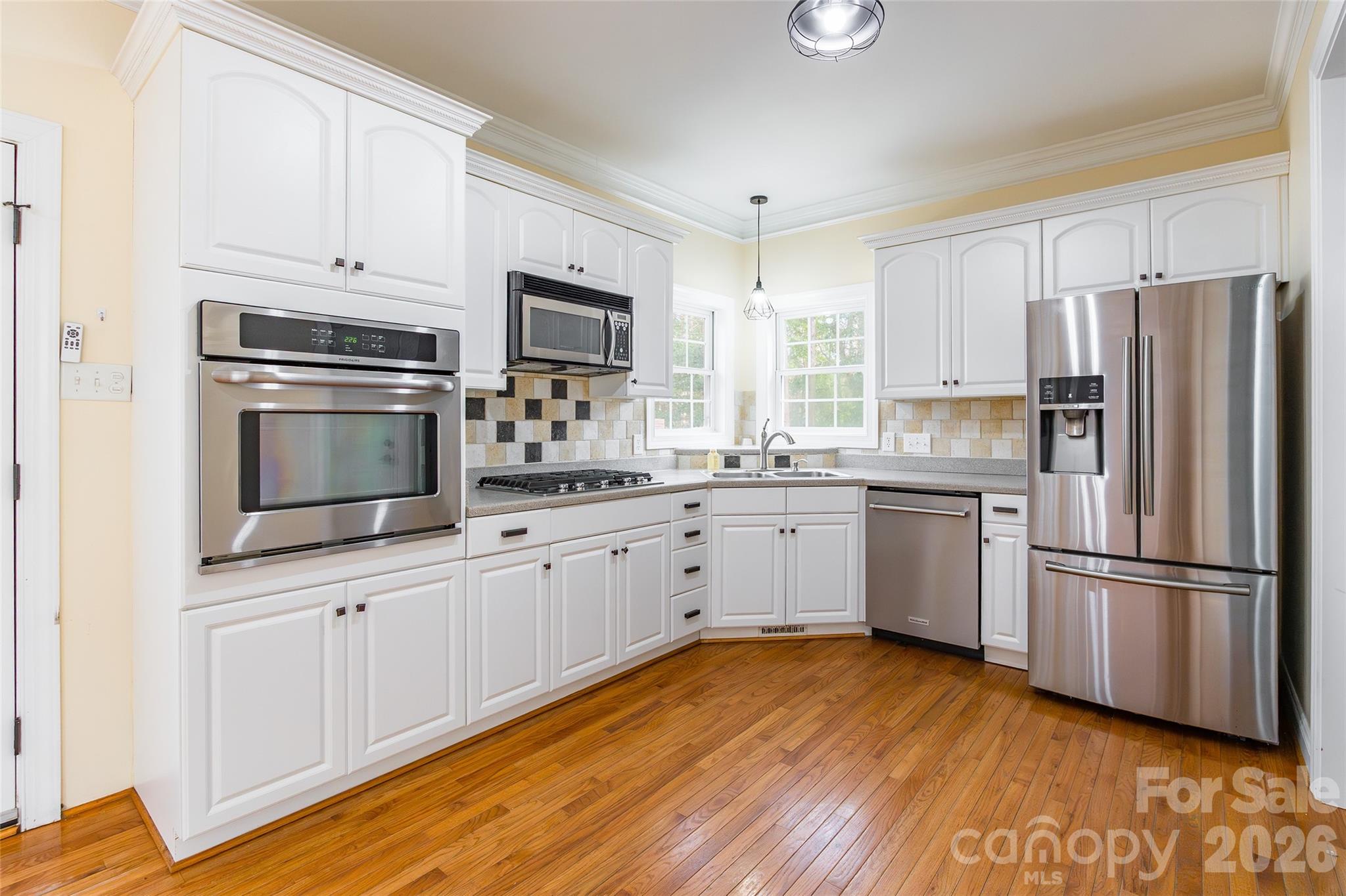321 Forbes Court — Clover
