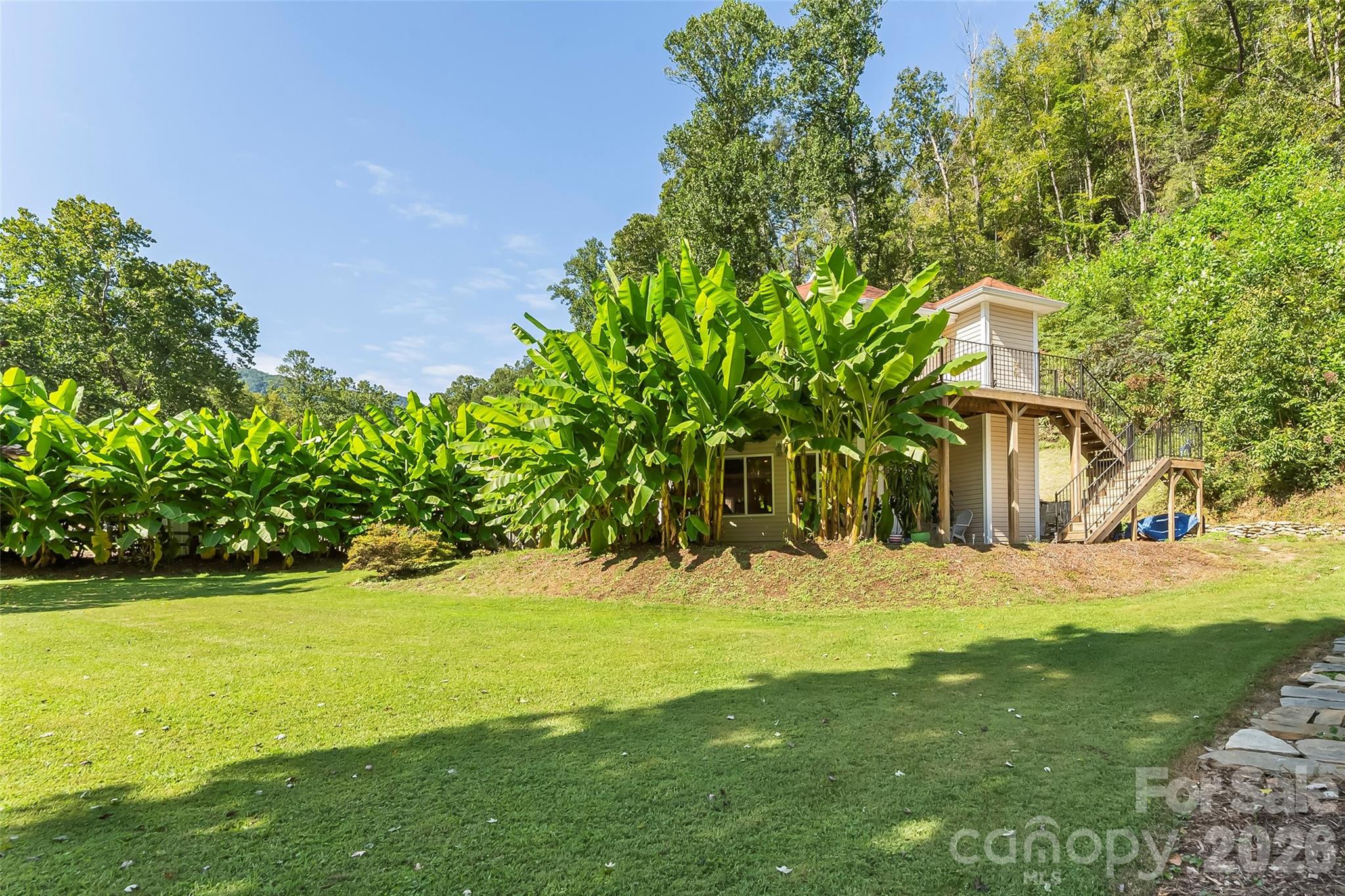 214 Locust Cove Road — Marion