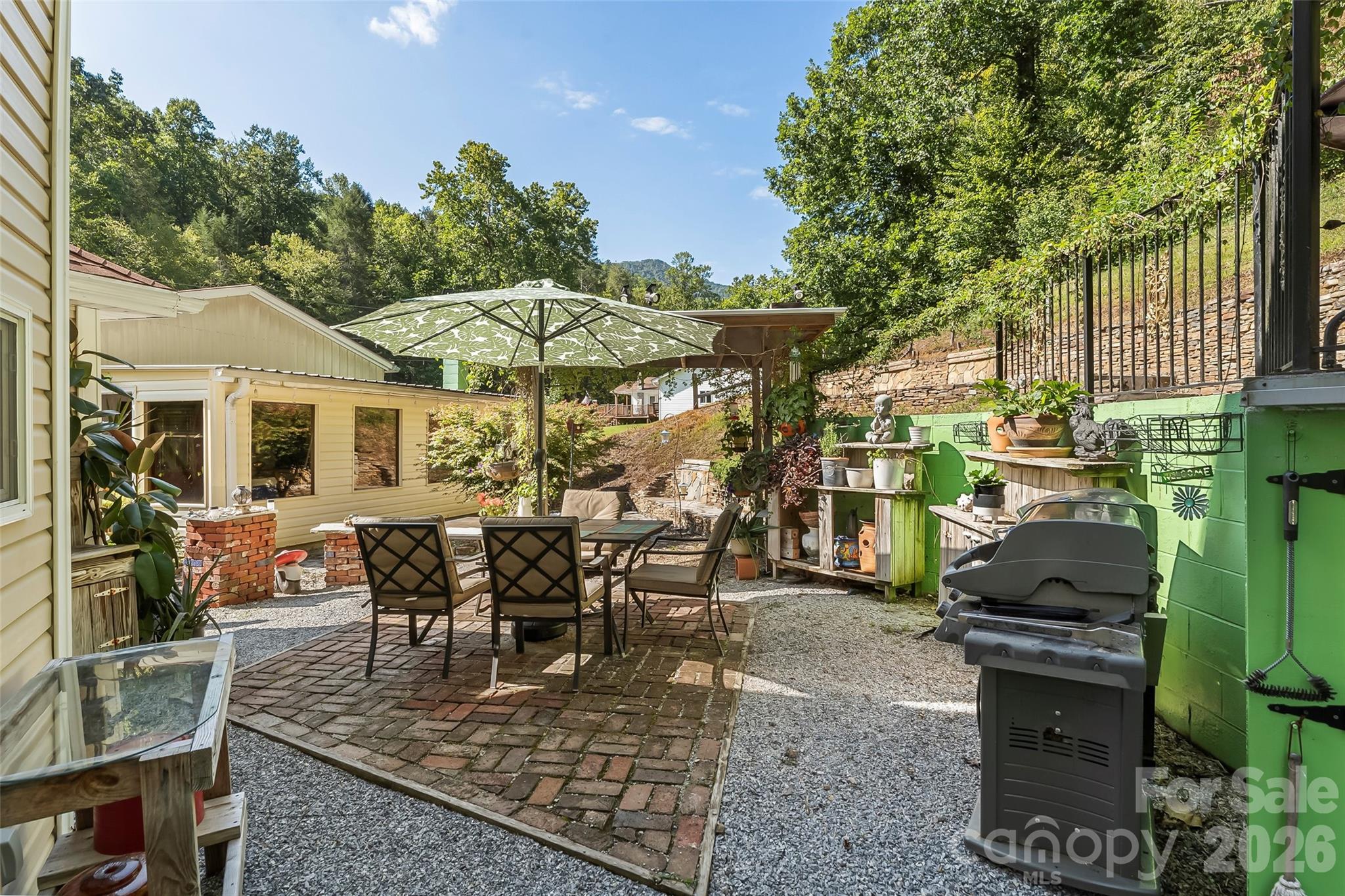 214 Locust Cove Road — Marion