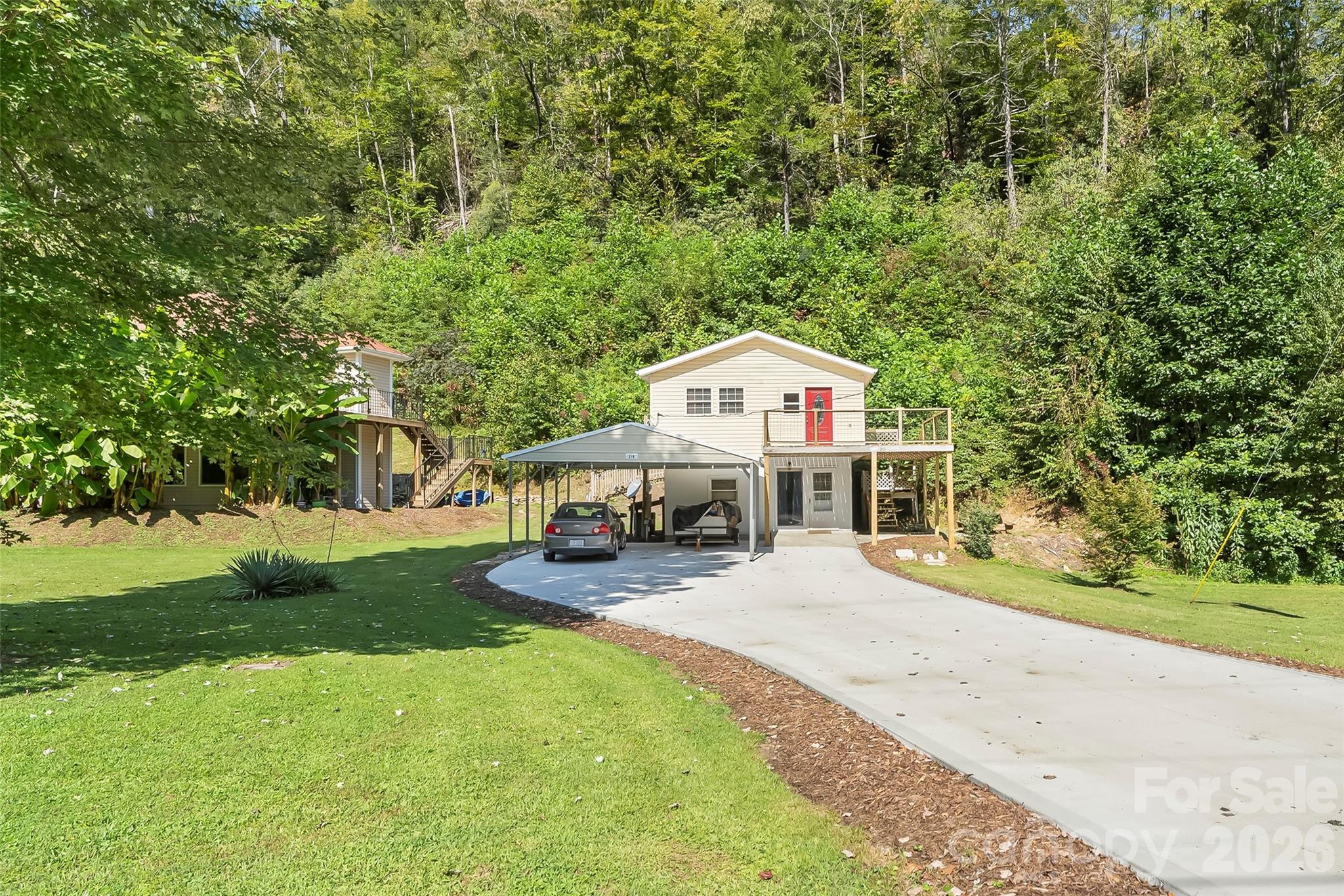 214 Locust Cove Road — Marion