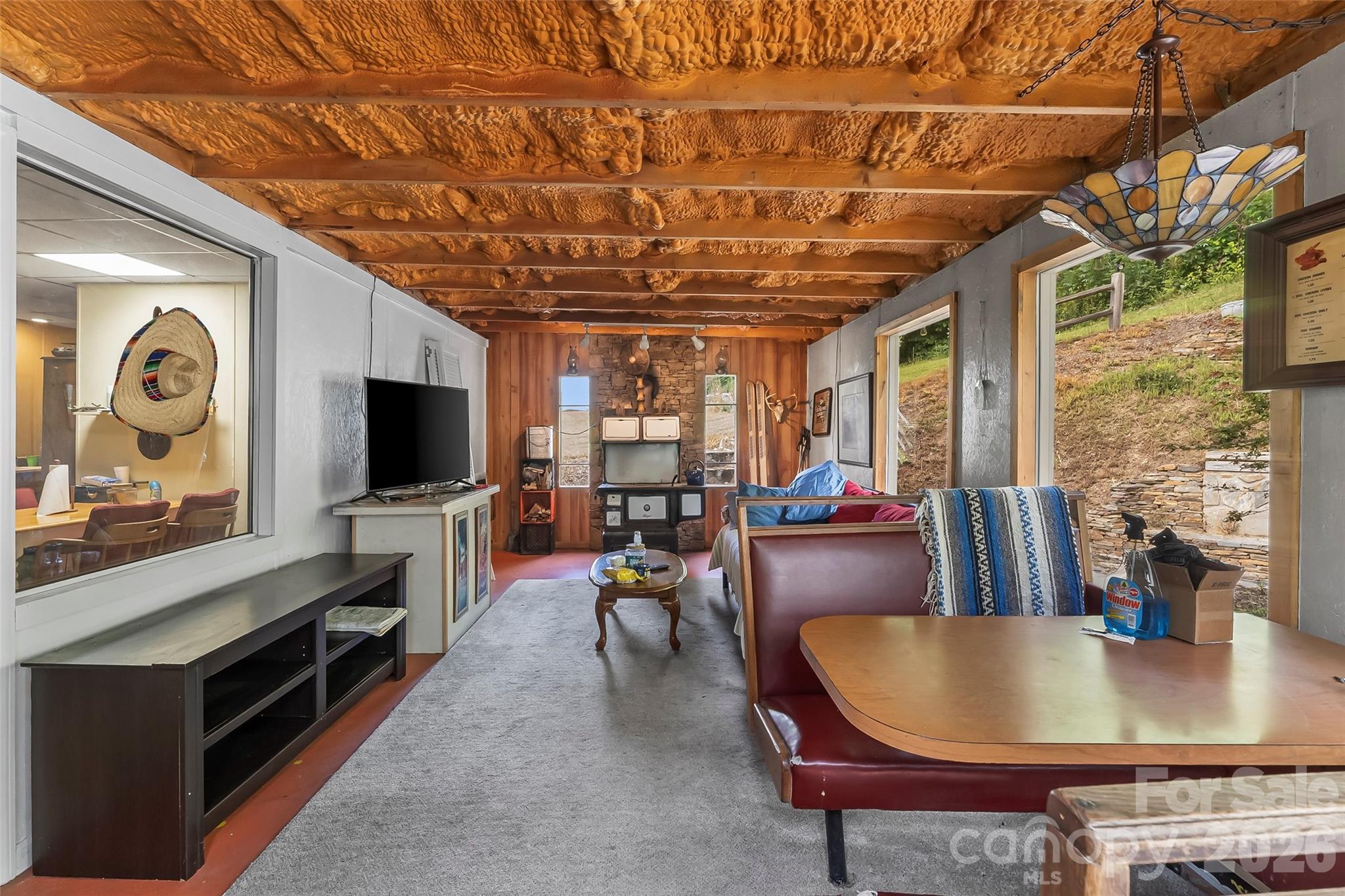 214 Locust Cove Road — Marion