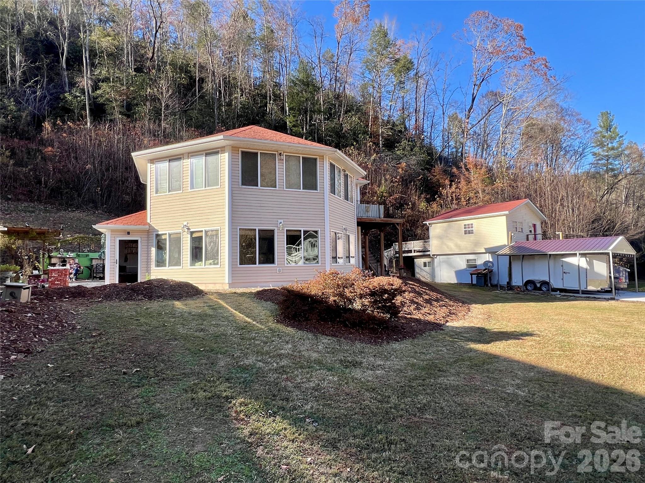214 Locust Cove Road — Marion
